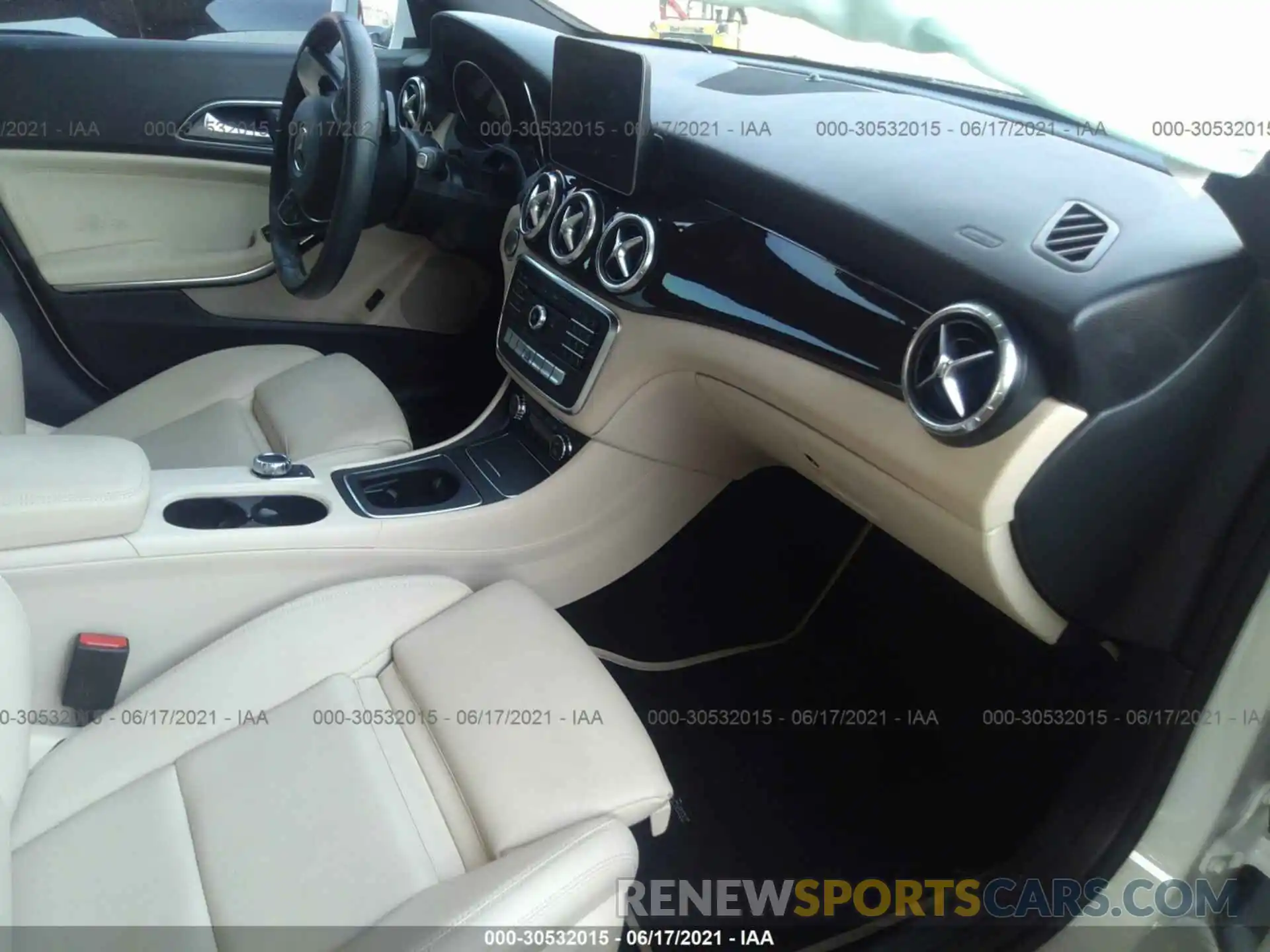 5 Фотография поврежденного автомобиля WDDSJ4EB0KN752641 MERCEDES-BENZ CLA 2019