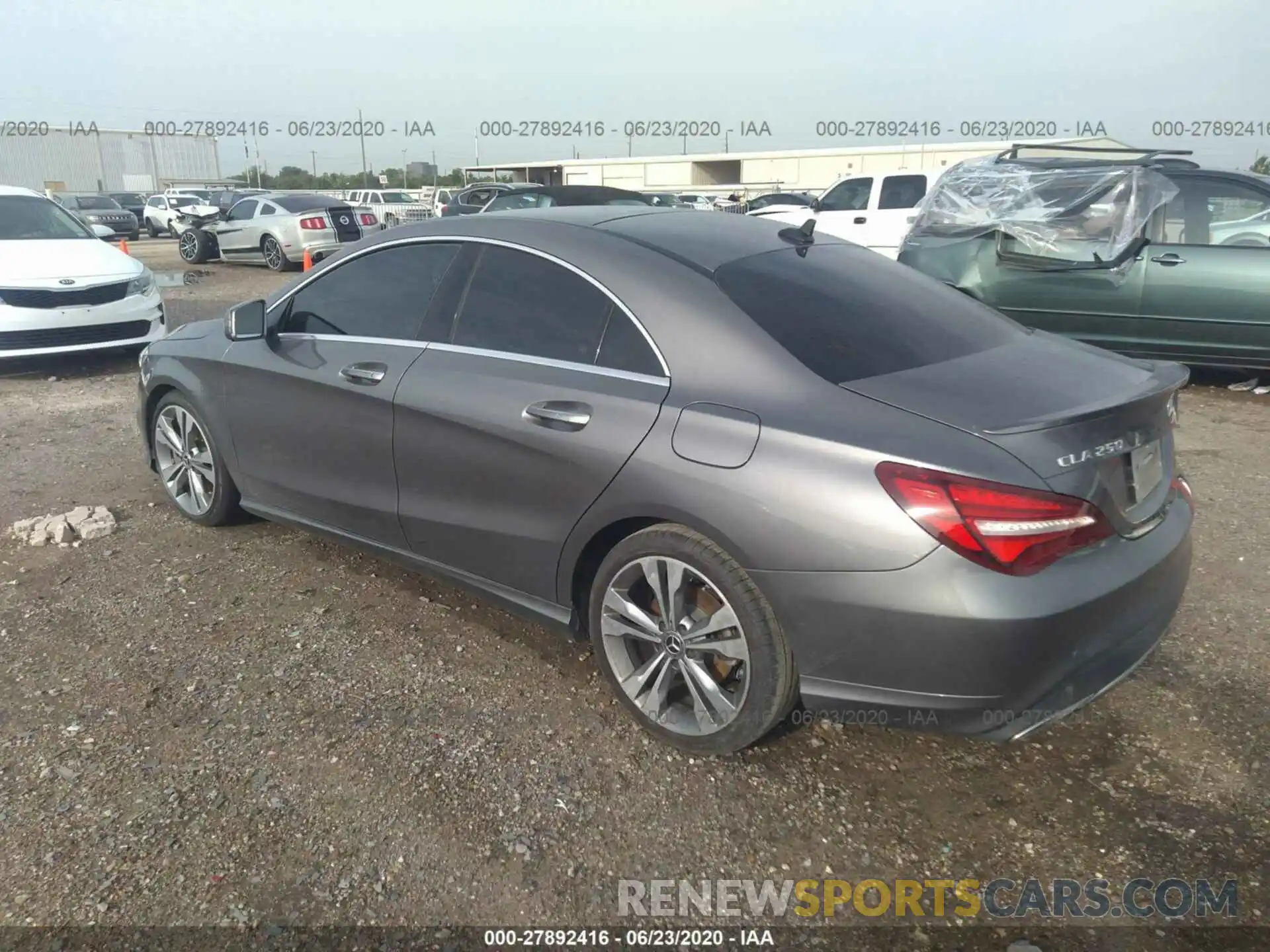 3 Photograph of a damaged car WDDSJ4EB0KN768581 MERCEDES-BENZ CLA 2019