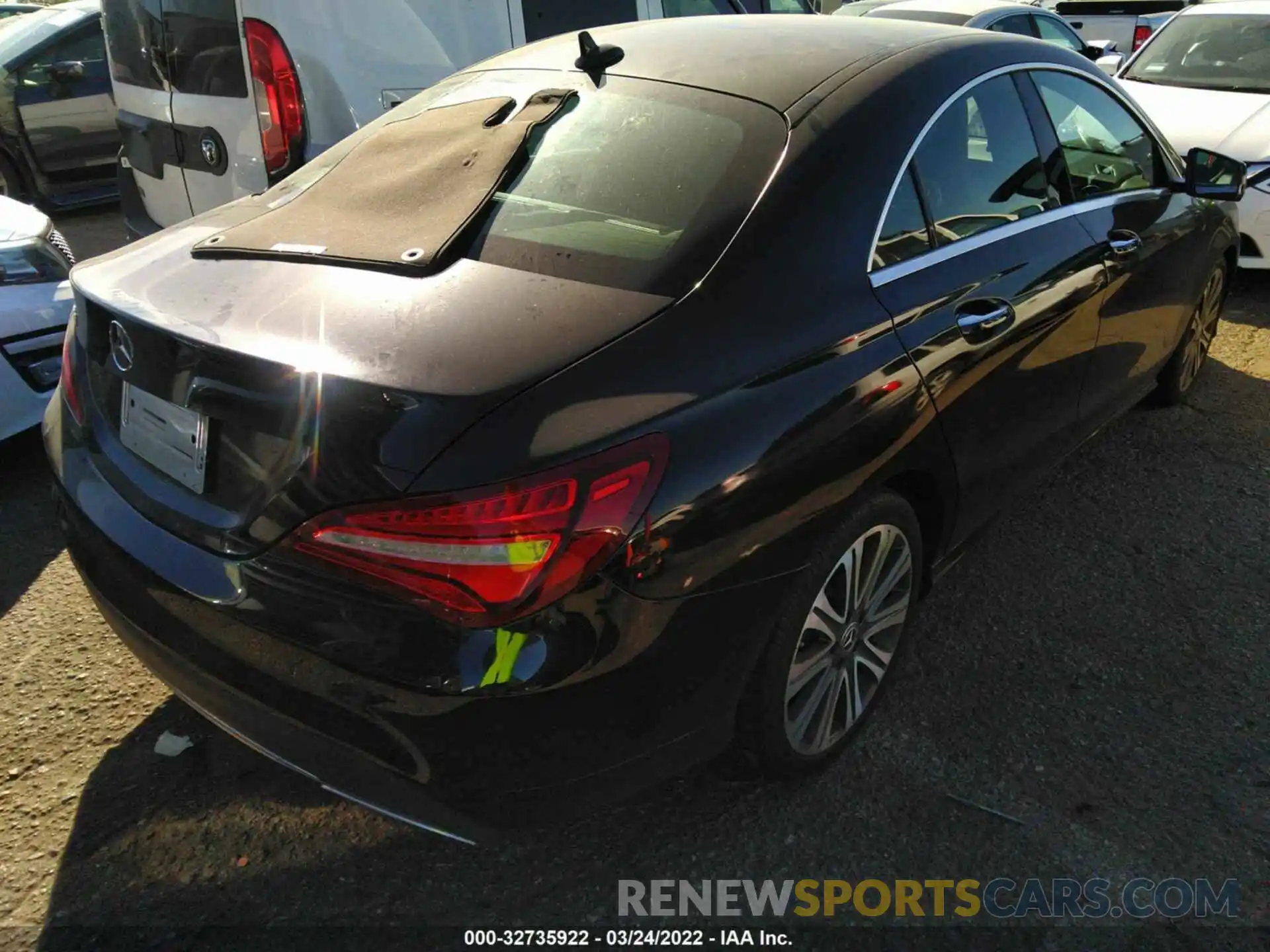 4 Photograph of a damaged car WDDSJ4EB0KN768919 MERCEDES-BENZ CLA 2019