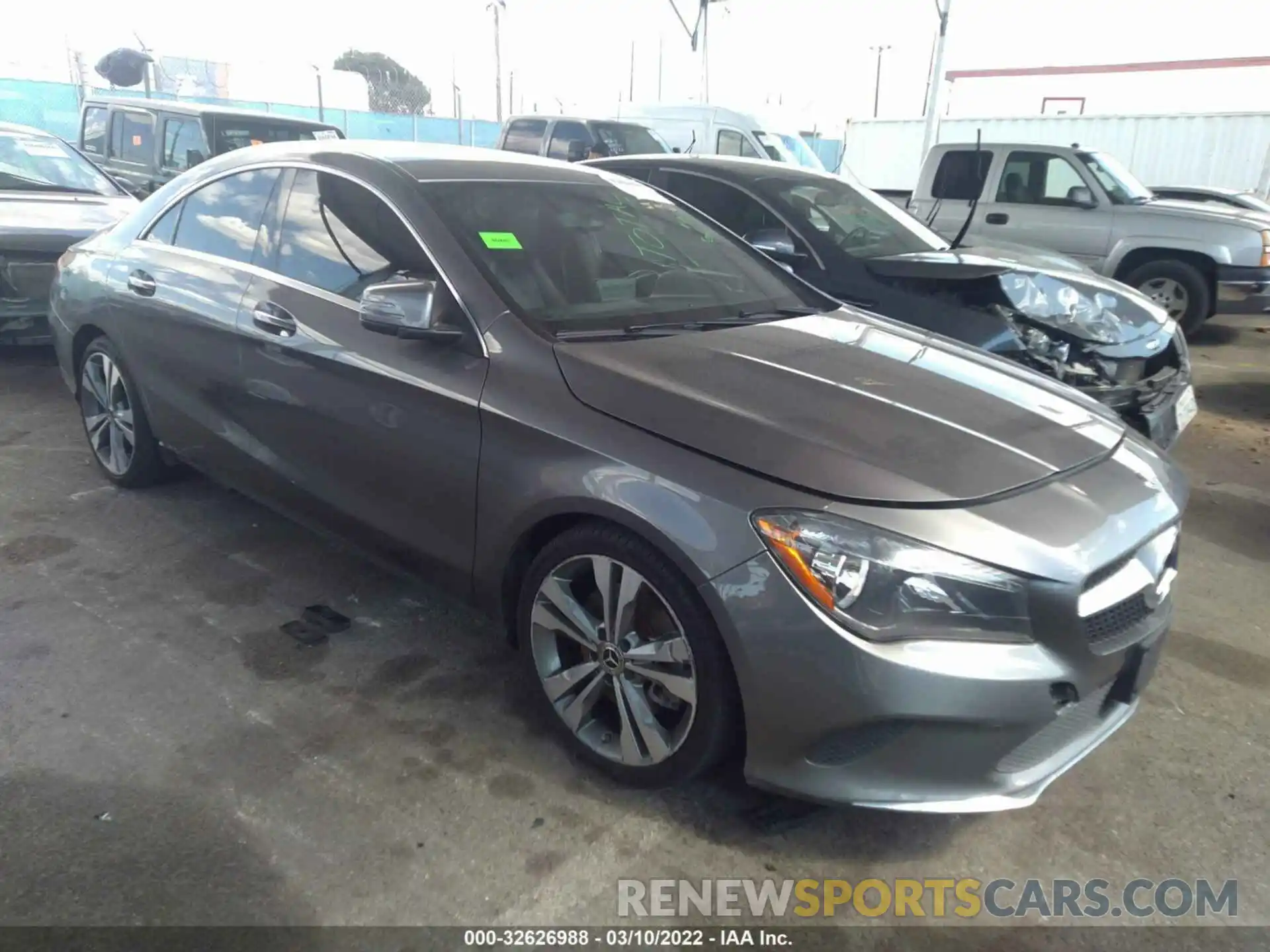 1 Photograph of a damaged car WDDSJ4EB1KN704453 MERCEDES-BENZ CLA 2019