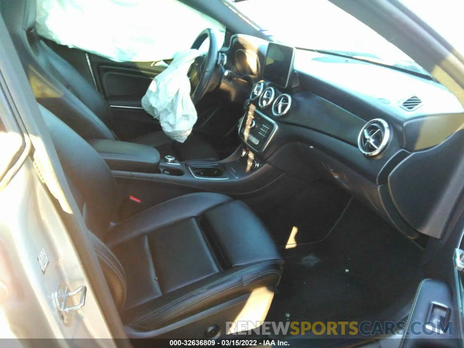 5 Photograph of a damaged car WDDSJ4EB1KN707868 MERCEDES-BENZ CLA 2019