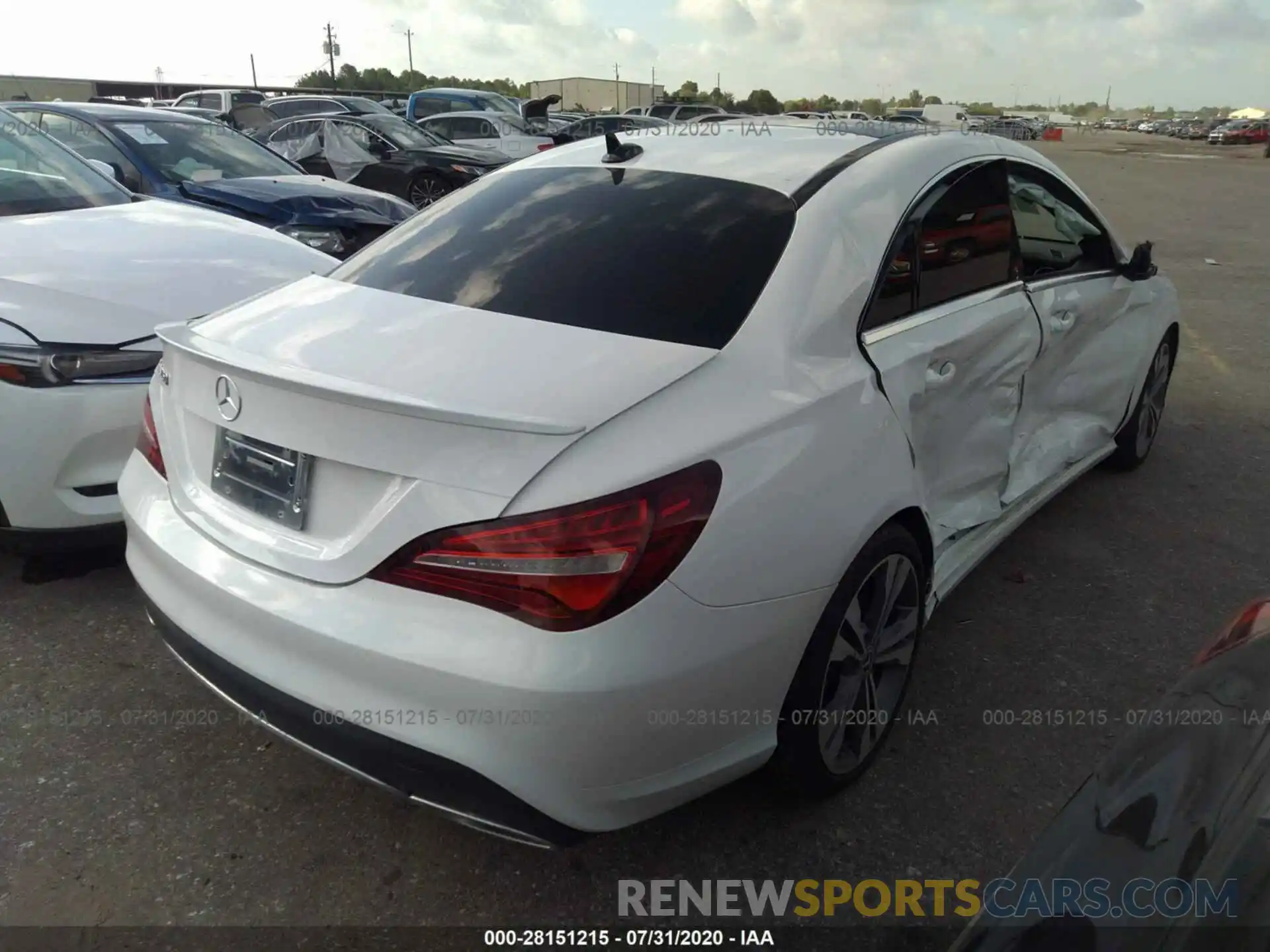 4 Photograph of a damaged car WDDSJ4EB1KN719681 MERCEDES-BENZ CLA 2019