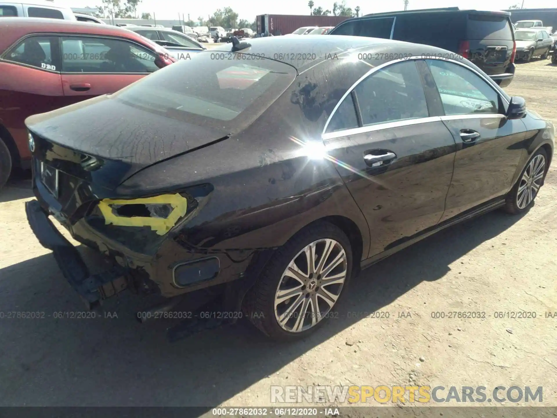 4 Photograph of a damaged car WDDSJ4EB1KN728414 MERCEDES-BENZ CLA 2019