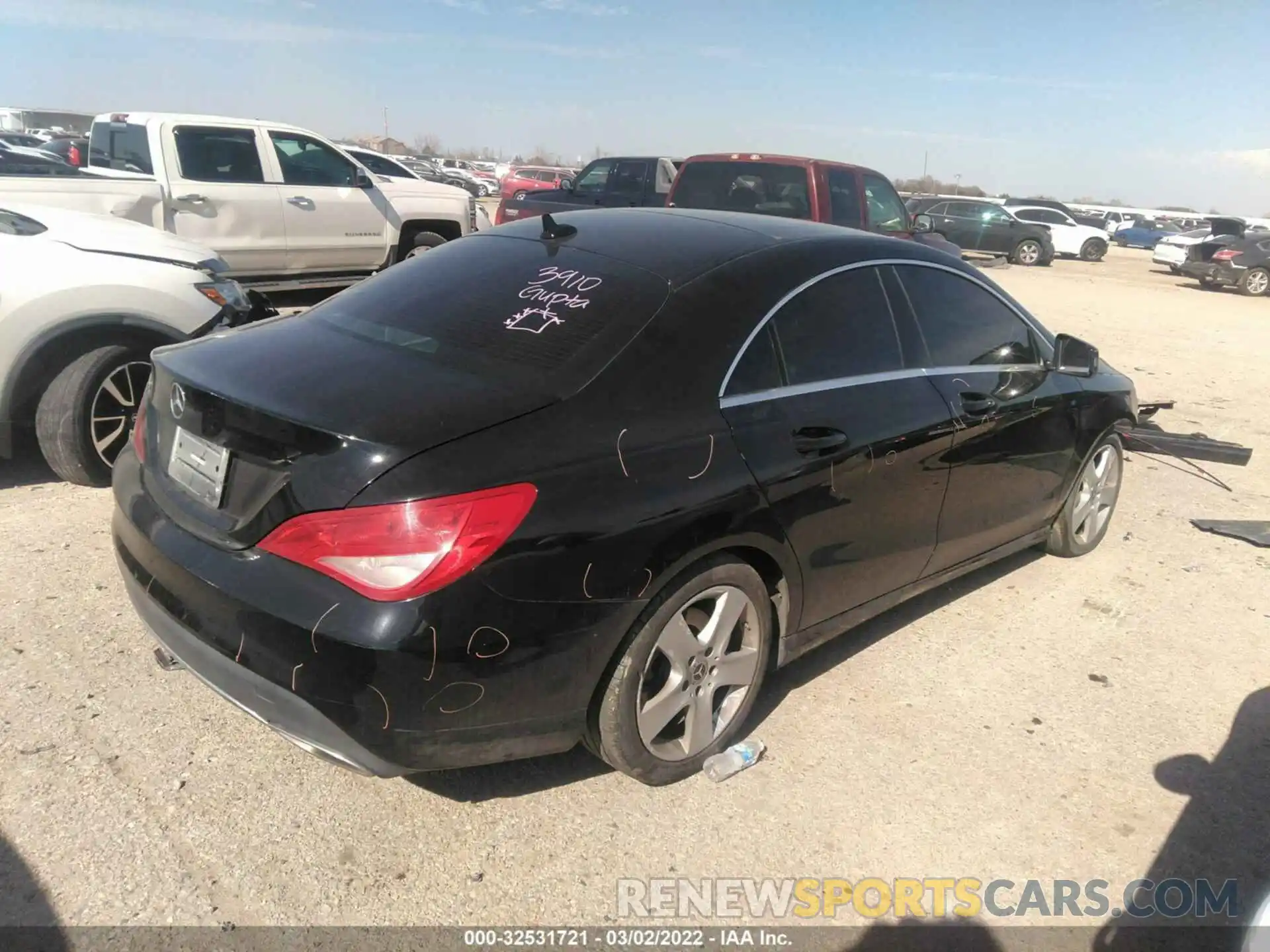 4 Photograph of a damaged car WDDSJ4EB2KN702436 MERCEDES-BENZ CLA 2019