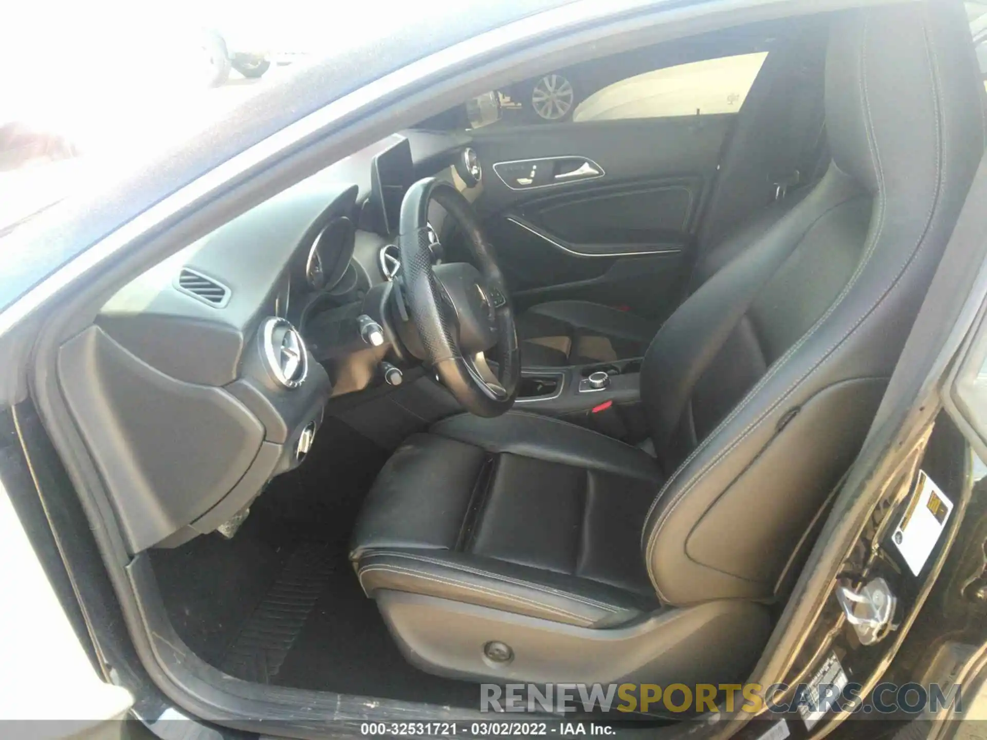 5 Photograph of a damaged car WDDSJ4EB2KN702436 MERCEDES-BENZ CLA 2019