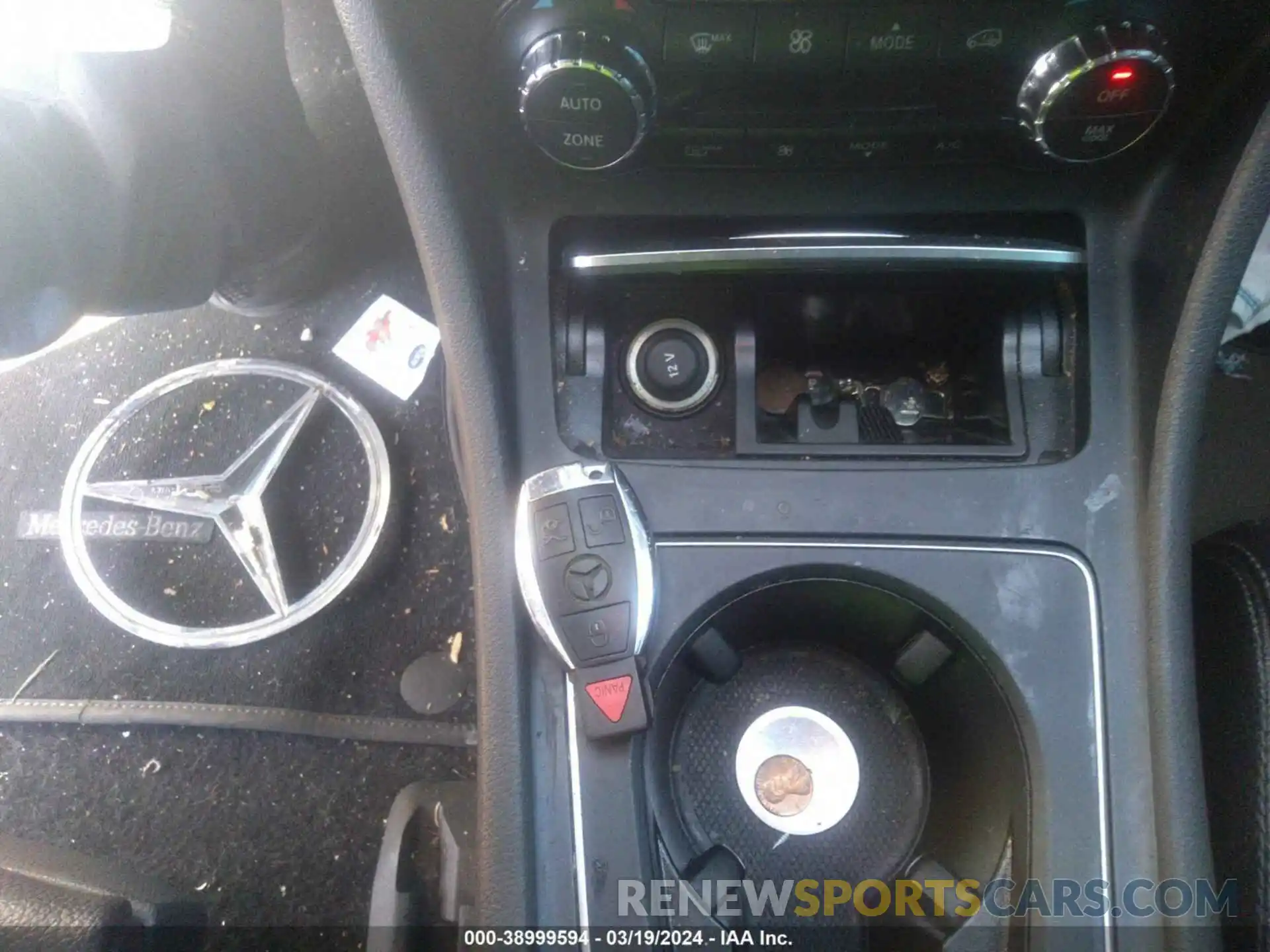 11 Photograph of a damaged car WDDSJ4EB2KN704736 MERCEDES-BENZ CLA 2019