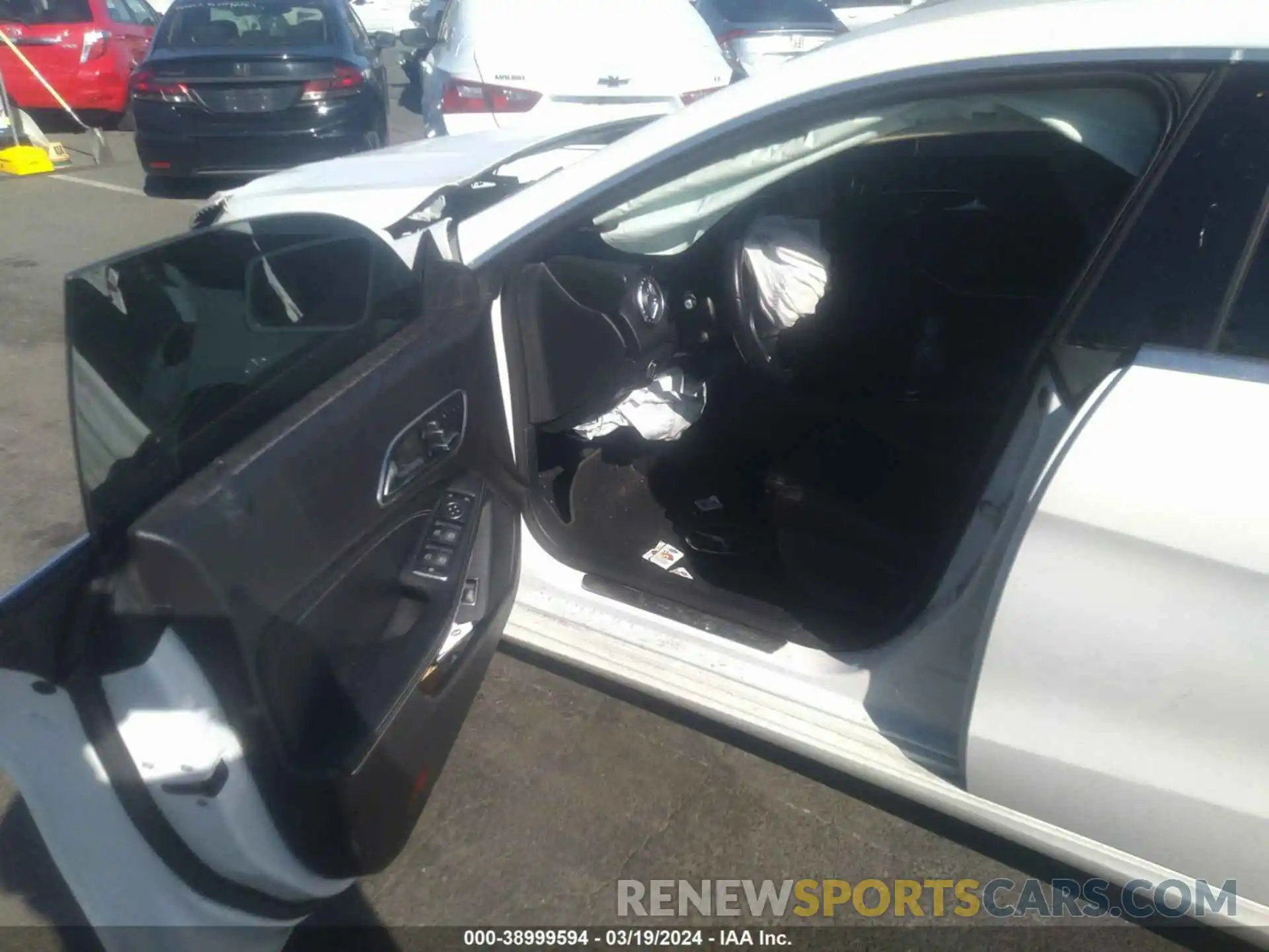 5 Photograph of a damaged car WDDSJ4EB2KN704736 MERCEDES-BENZ CLA 2019