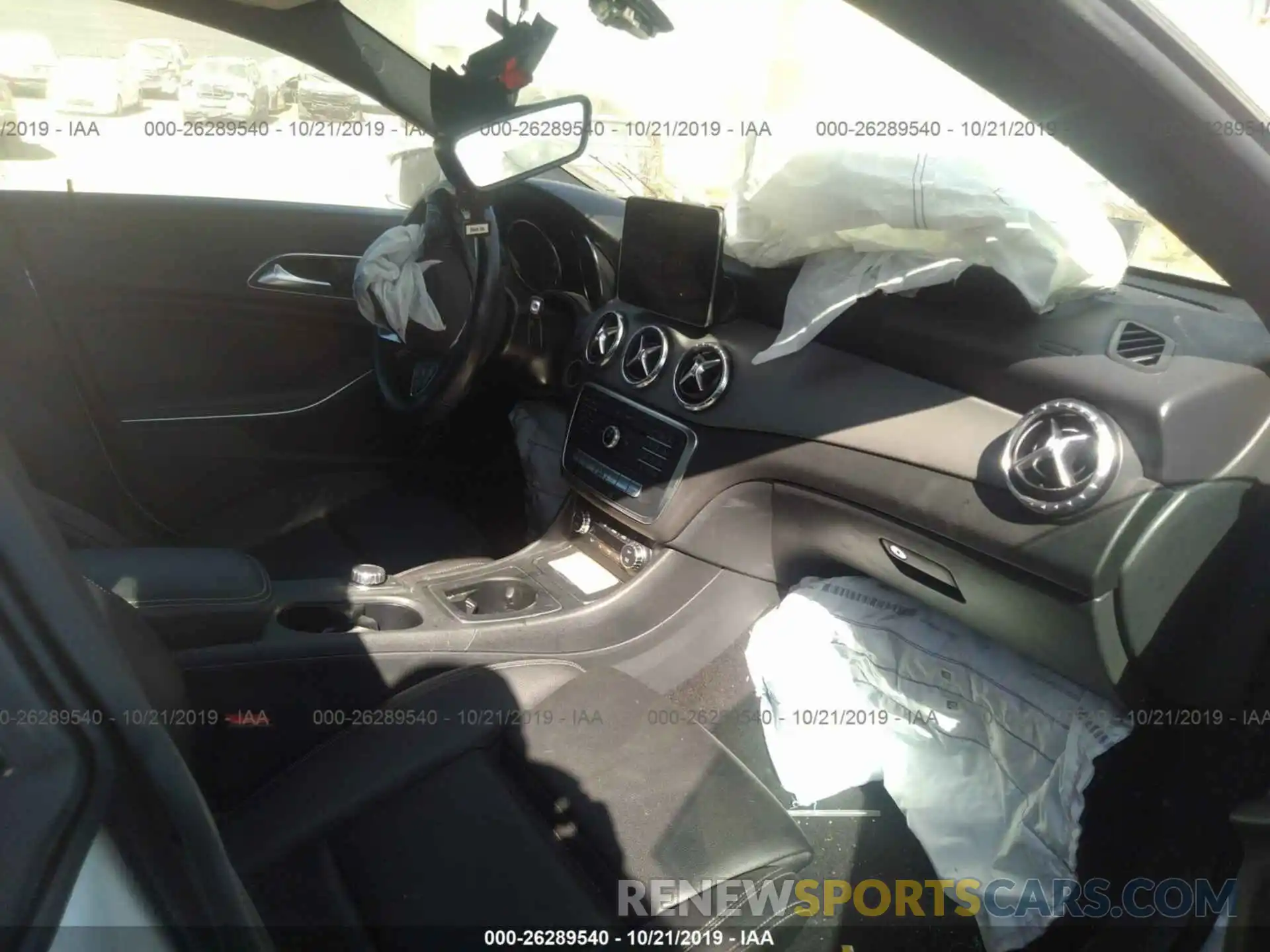 5 Photograph of a damaged car WDDSJ4EB2KN719110 MERCEDES-BENZ CLA 2019