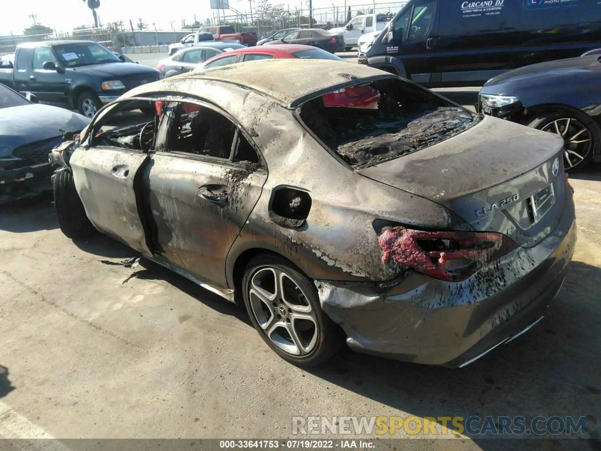 3 Photograph of a damaged car WDDSJ4EB3KN771541 MERCEDES-BENZ CLA 2019