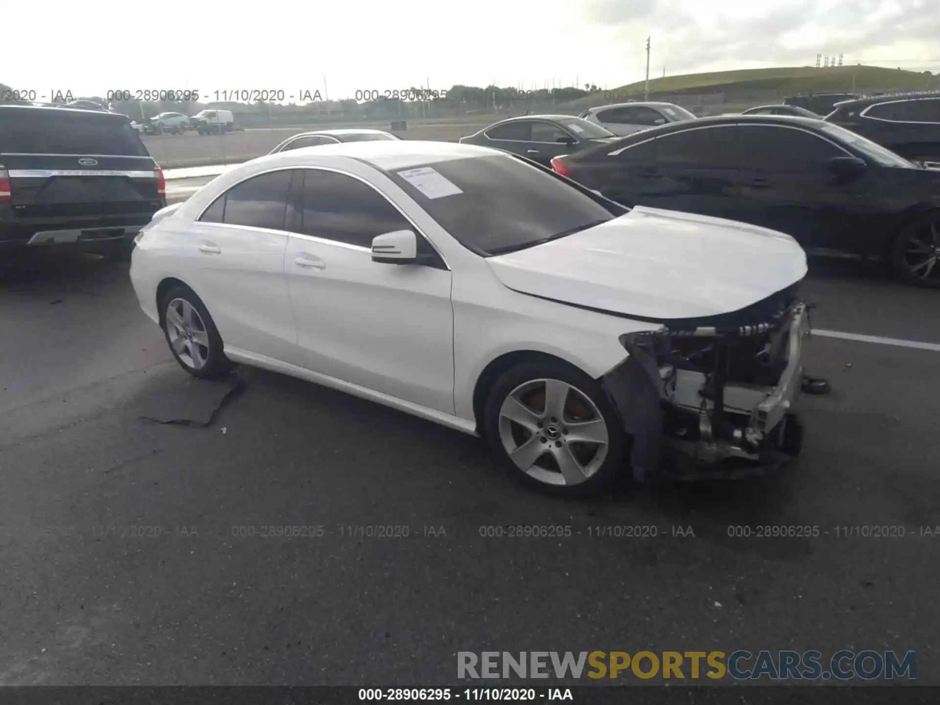 1 Photograph of a damaged car WDDSJ4EB4KN699619 MERCEDES-BENZ CLA 2019