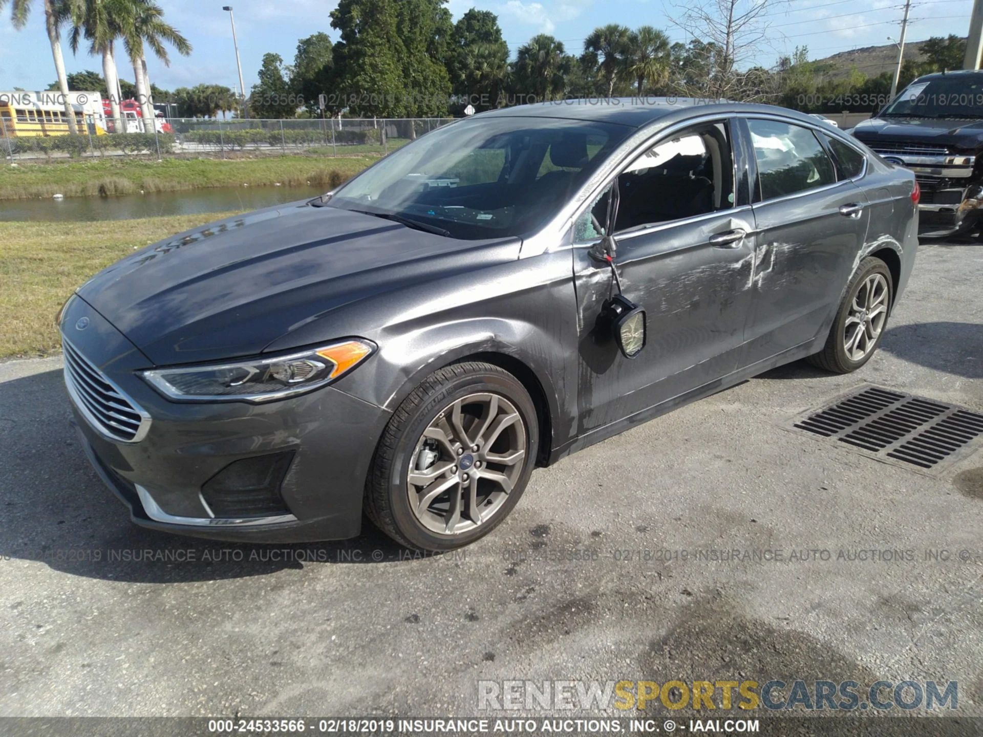 2 Photograph of a damaged car WDDSJ4EB4KN700753 MERCEDES-BENZ CLA 2019