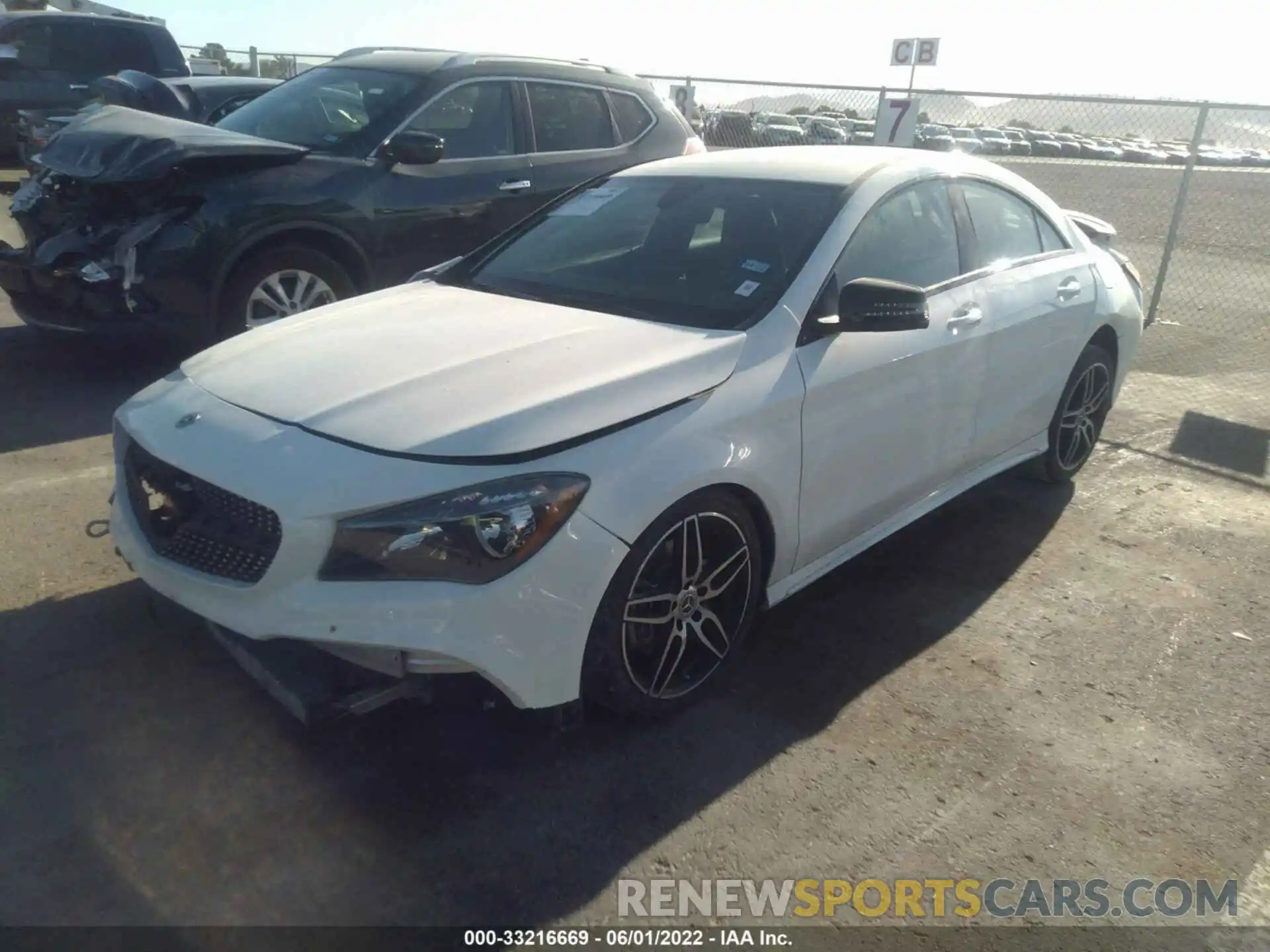 2 Фотография поврежденного автомобиля WDDSJ4EB4KN709386 MERCEDES-BENZ CLA 2019