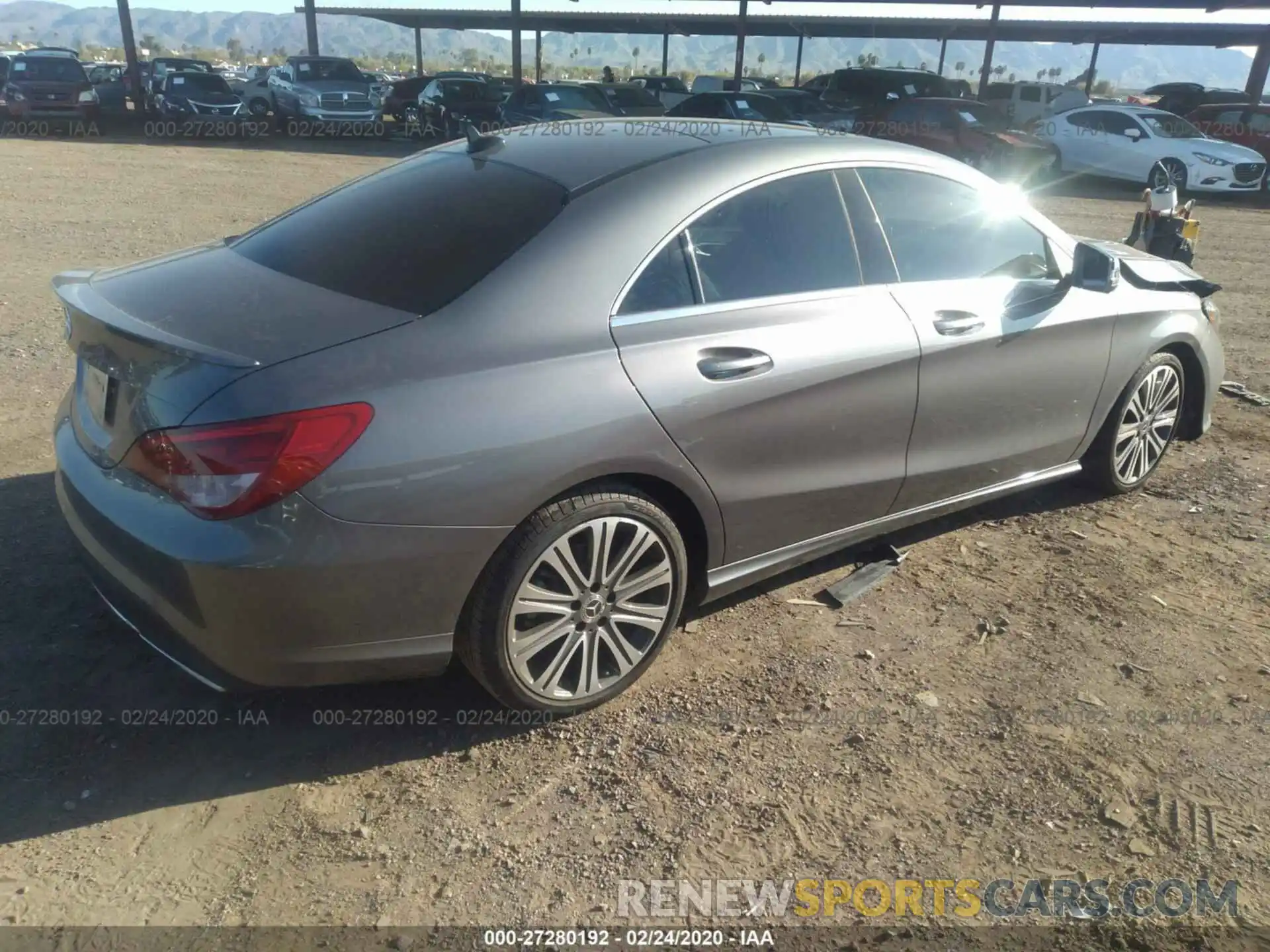 4 Фотография поврежденного автомобиля WDDSJ4EB4KN729332 MERCEDES-BENZ CLA 2019