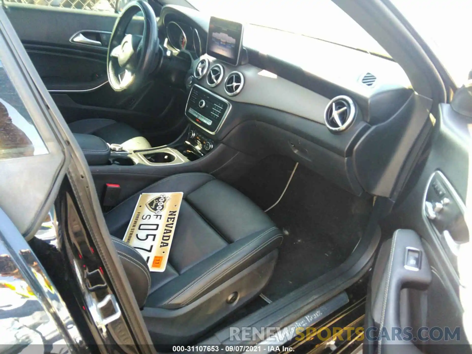 5 Photograph of a damaged car WDDSJ4EB4KN771287 MERCEDES-BENZ CLA 2019