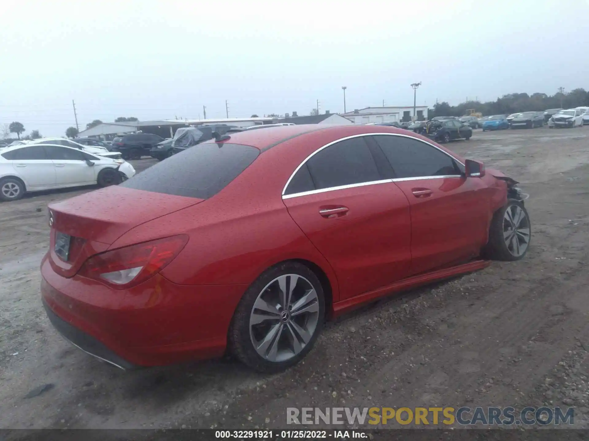 4 Photograph of a damaged car WDDSJ4EB5KN719392 MERCEDES-BENZ CLA 2019