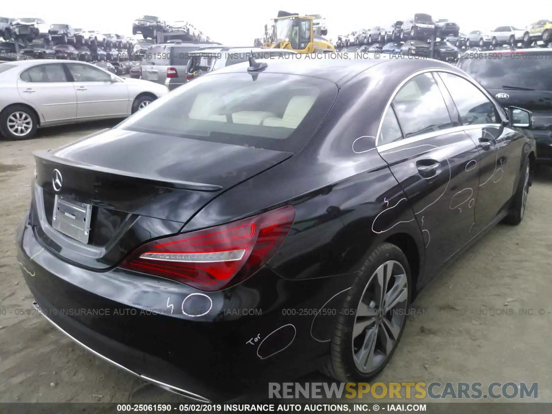 4 Photograph of a damaged car WDDSJ4EB5KN725306 MERCEDES-BENZ CLA 2019