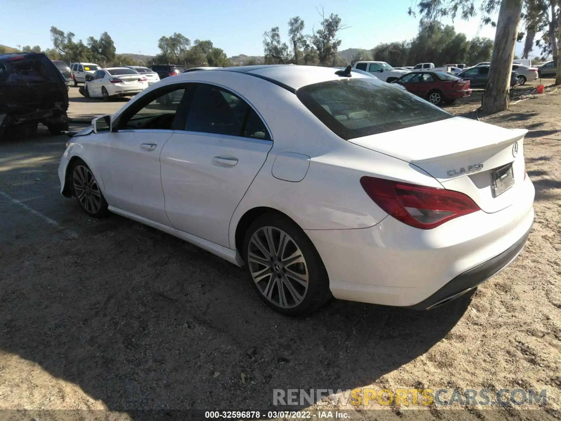 3 Photograph of a damaged car WDDSJ4EB5KN751680 MERCEDES-BENZ CLA 2019