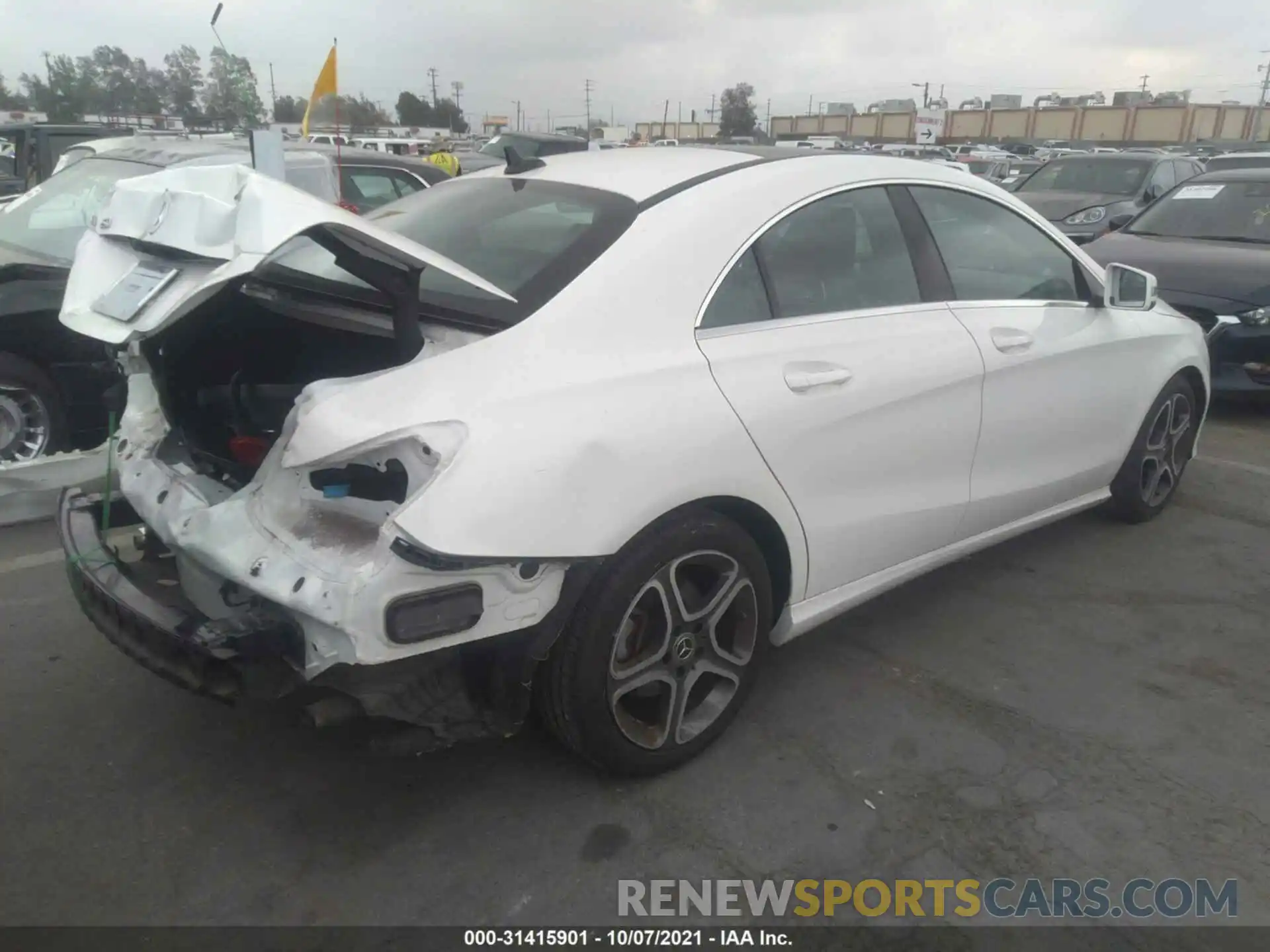 4 Фотография поврежденного автомобиля WDDSJ4EB6KN739828 MERCEDES-BENZ CLA 2019