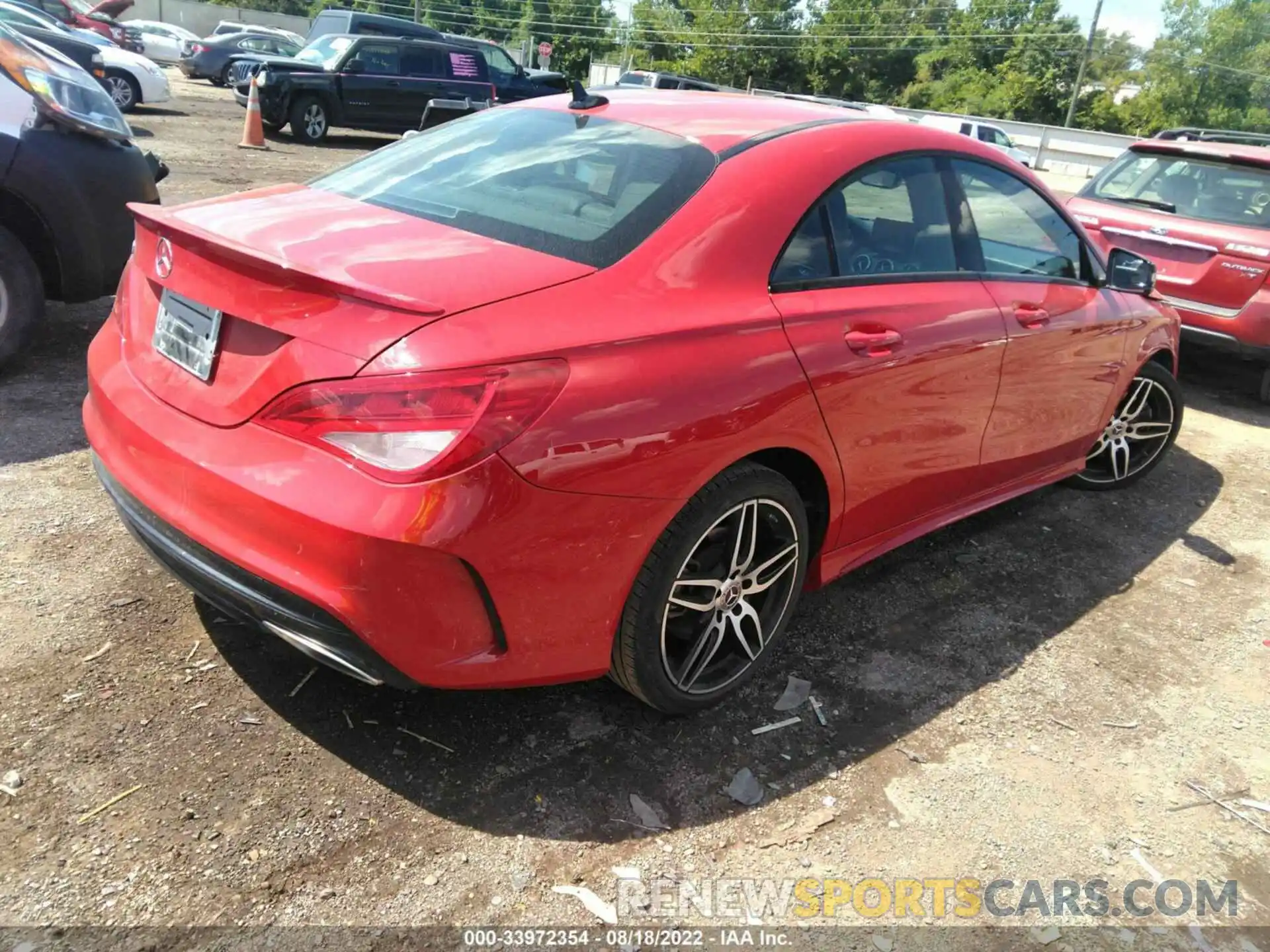 4 Photograph of a damaged car WDDSJ4EB6KN761408 MERCEDES-BENZ CLA 2019