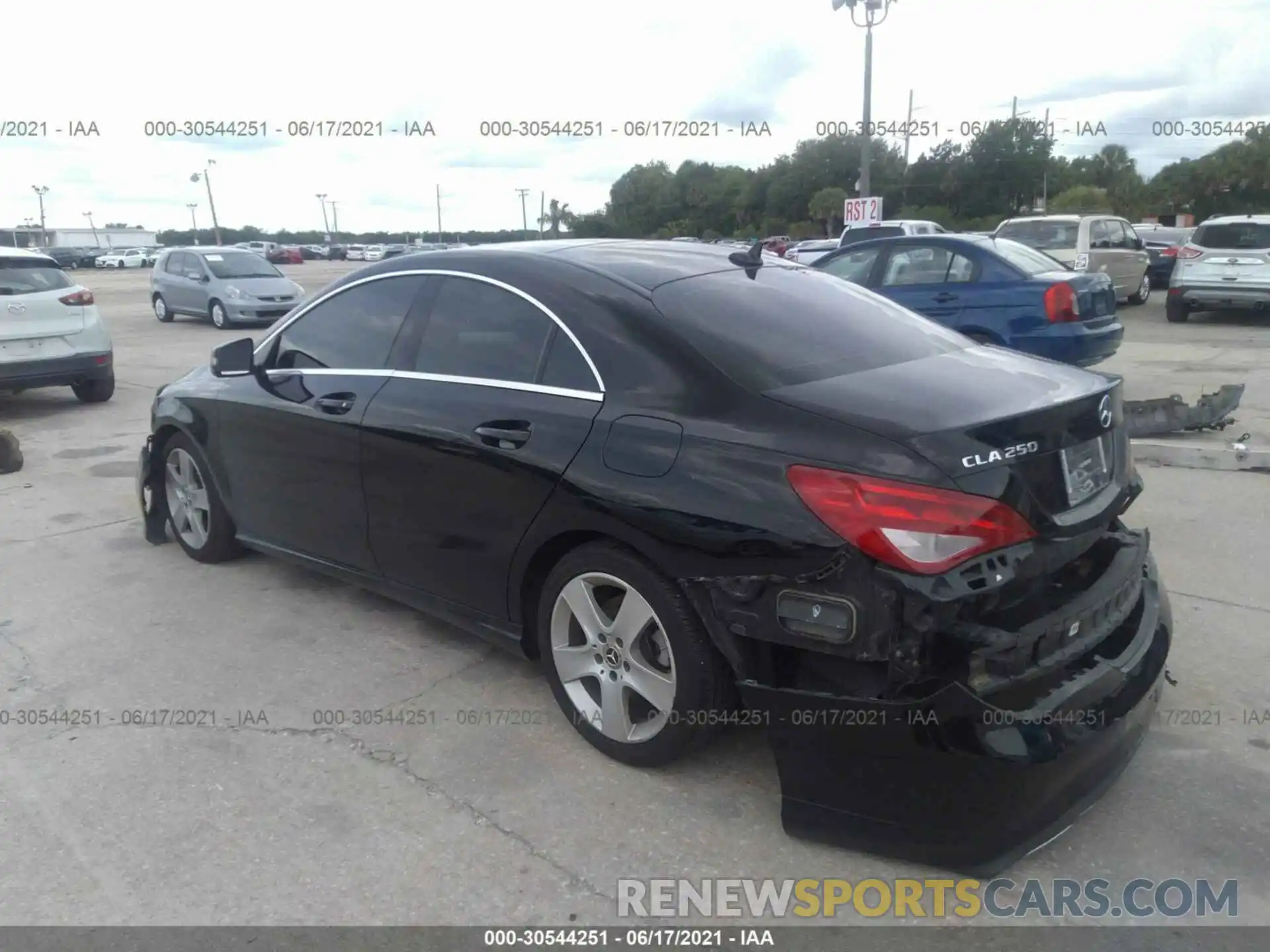 3 Photograph of a damaged car WDDSJ4EB7KN699372 MERCEDES-BENZ CLA 2019