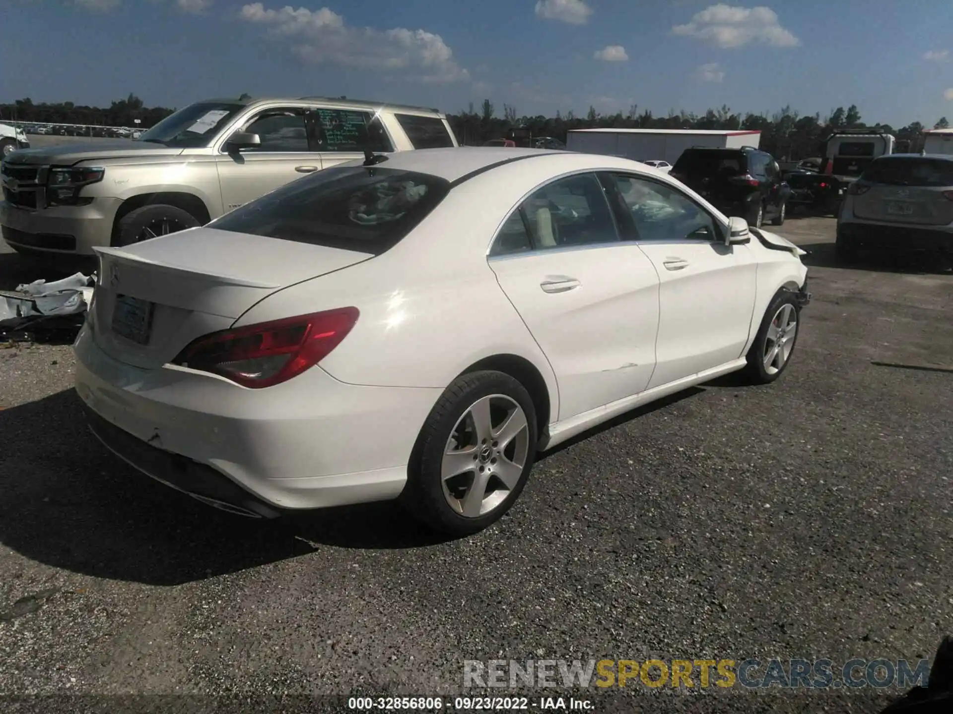 4 Photograph of a damaged car WDDSJ4EB7KN717188 MERCEDES-BENZ CLA 2019