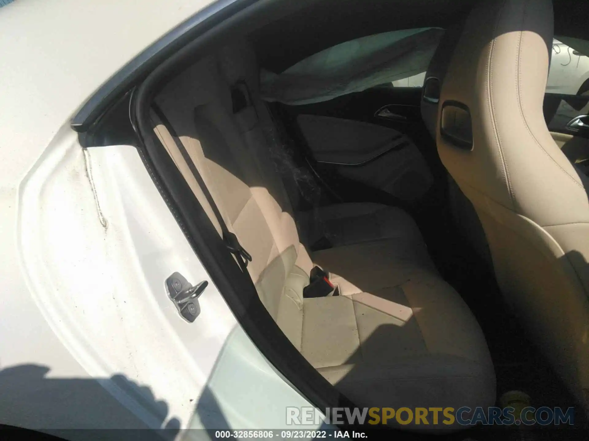 8 Photograph of a damaged car WDDSJ4EB7KN717188 MERCEDES-BENZ CLA 2019