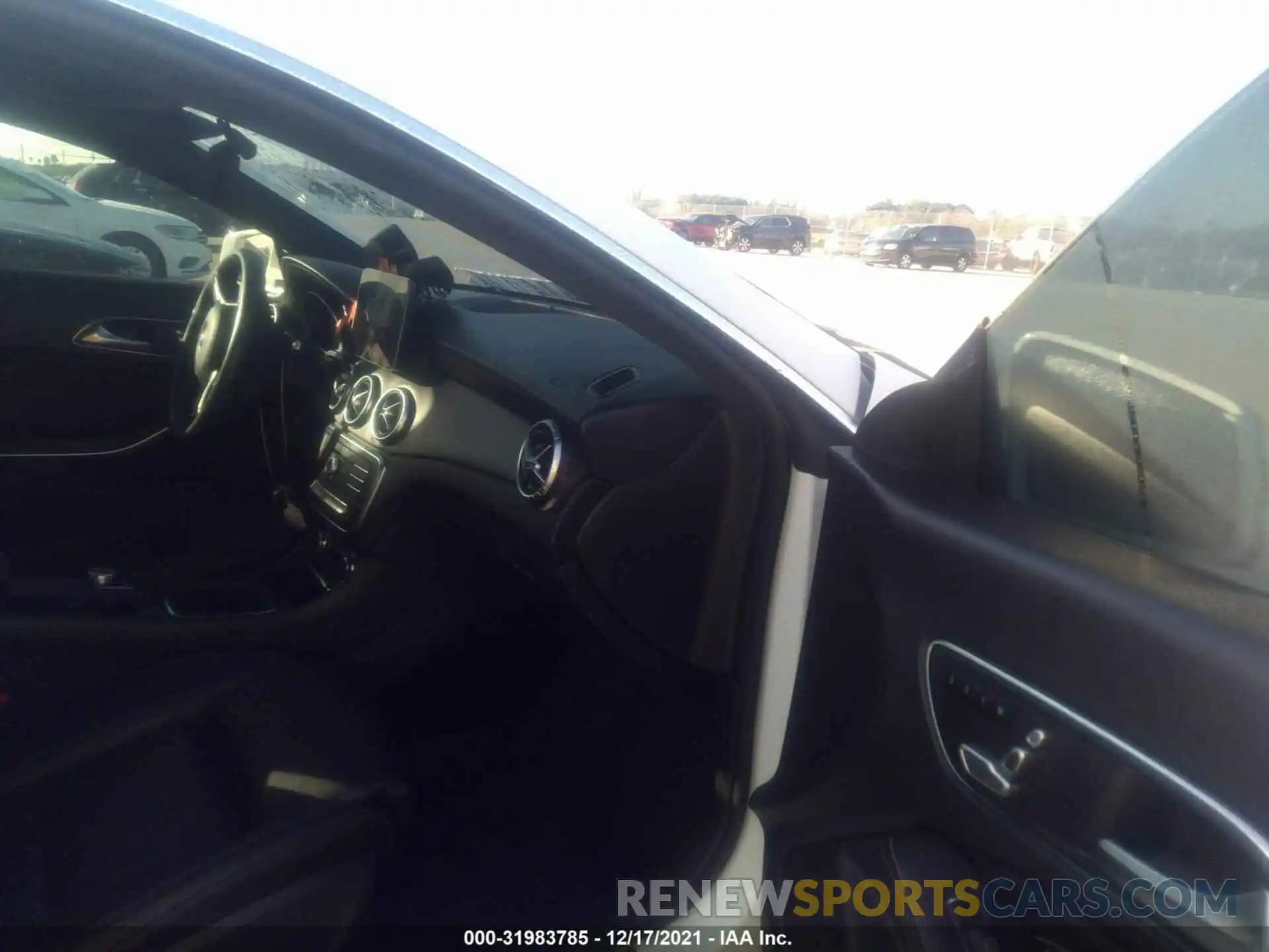 5 Photograph of a damaged car WDDSJ4EB7KN739689 MERCEDES-BENZ CLA 2019