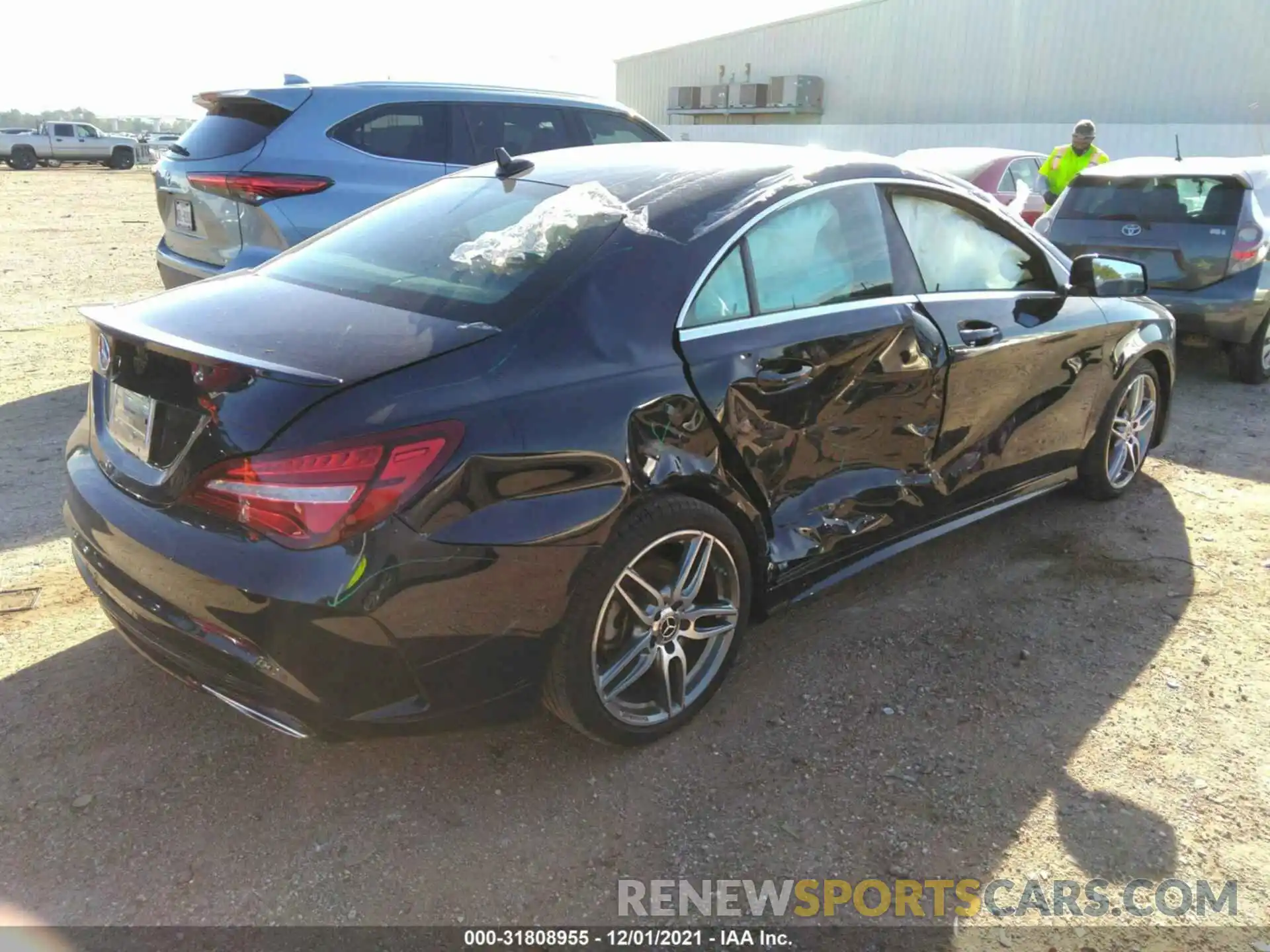 4 Photograph of a damaged car WDDSJ4EB7KN752135 MERCEDES-BENZ CLA 2019