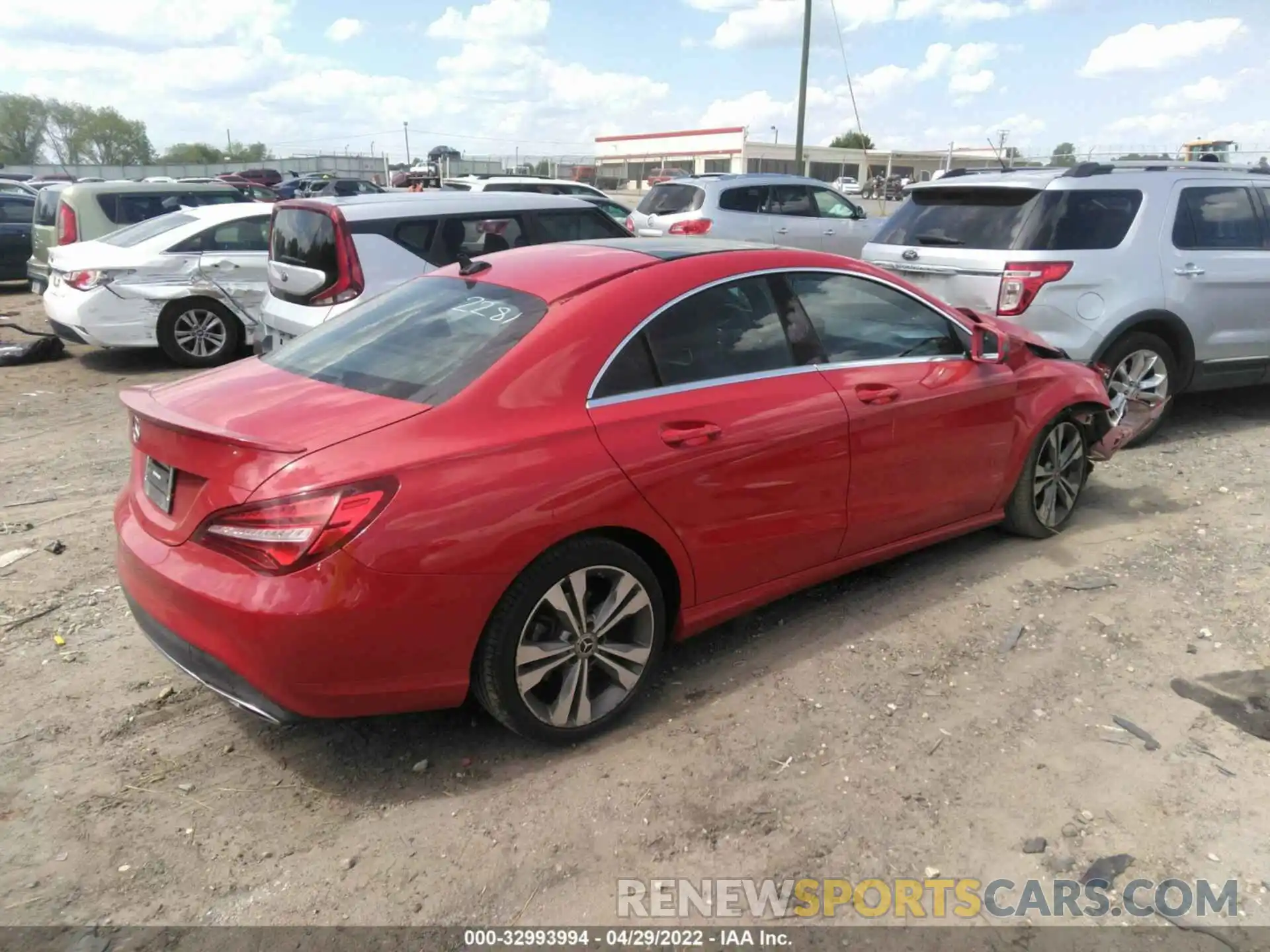 4 Photograph of a damaged car WDDSJ4EB7KN752281 MERCEDES-BENZ CLA 2019