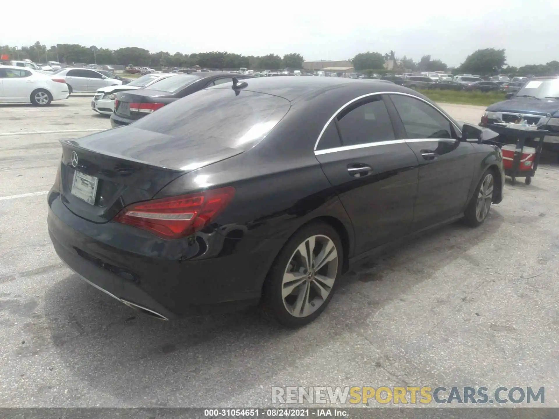 4 Photograph of a damaged car WDDSJ4EB7KN753804 MERCEDES-BENZ CLA 2019