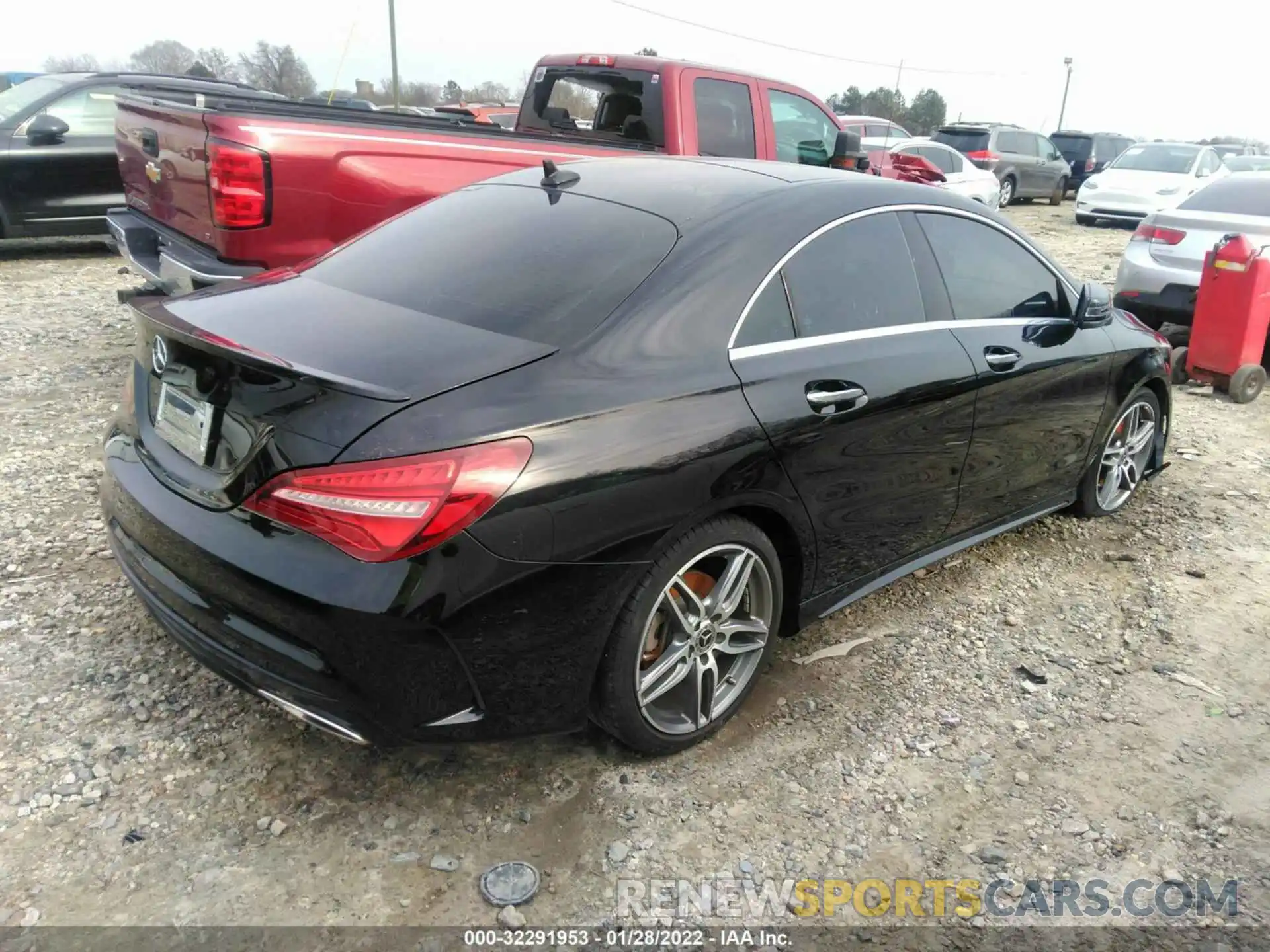 4 Photograph of a damaged car WDDSJ4EB8KN706572 MERCEDES-BENZ CLA 2019