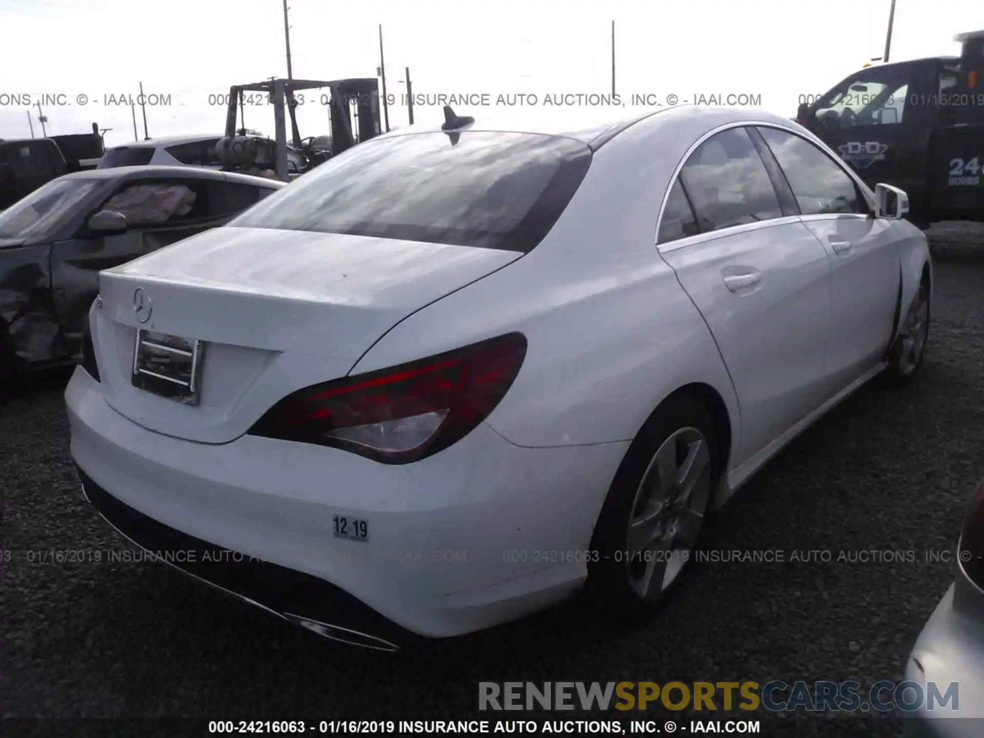 4 Photograph of a damaged car WDDSJ4EB8KN740592 MERCEDES-BENZ CLA 2019