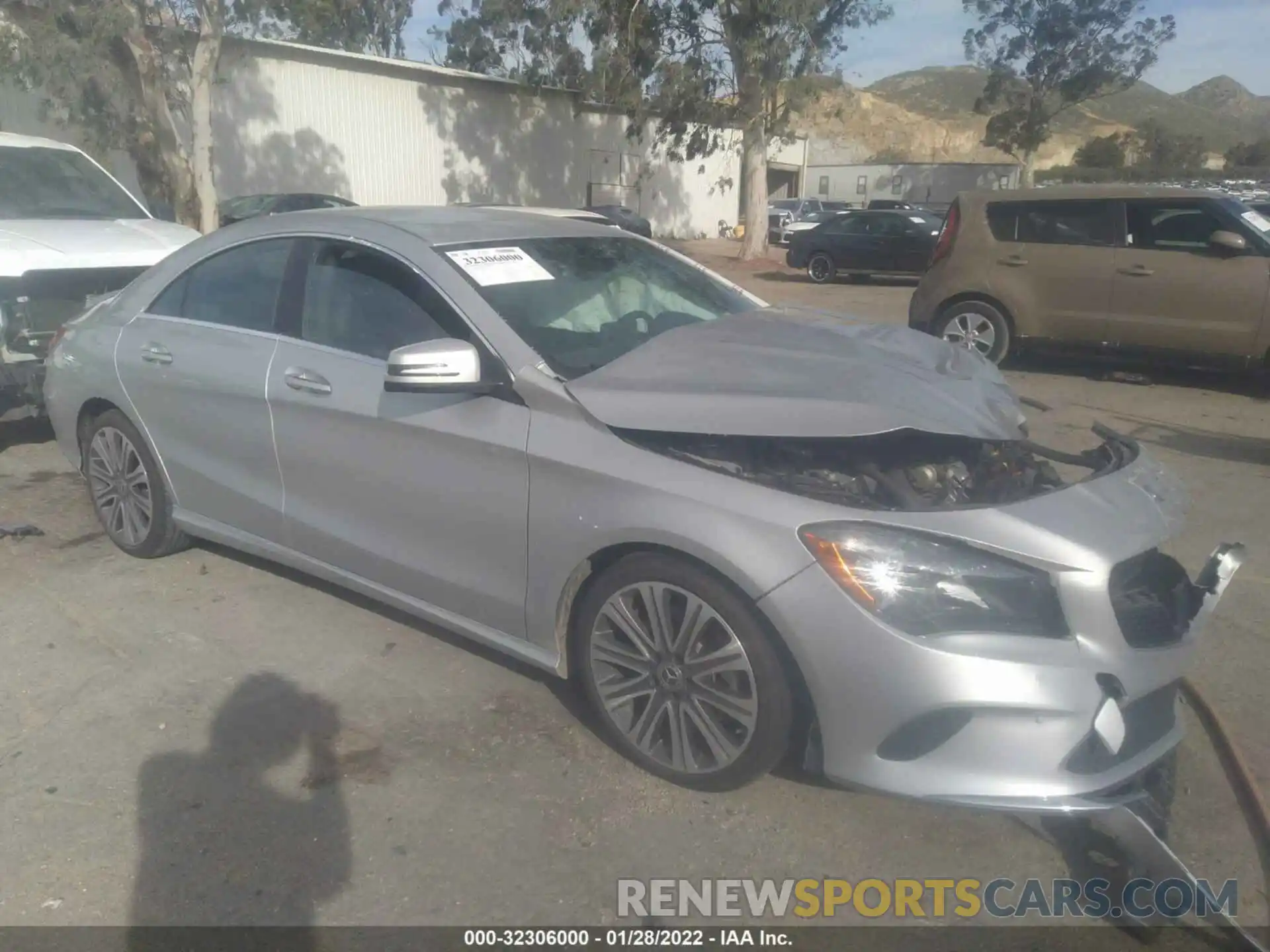 1 Photograph of a damaged car WDDSJ4EBXKN709215 MERCEDES-BENZ CLA 2019