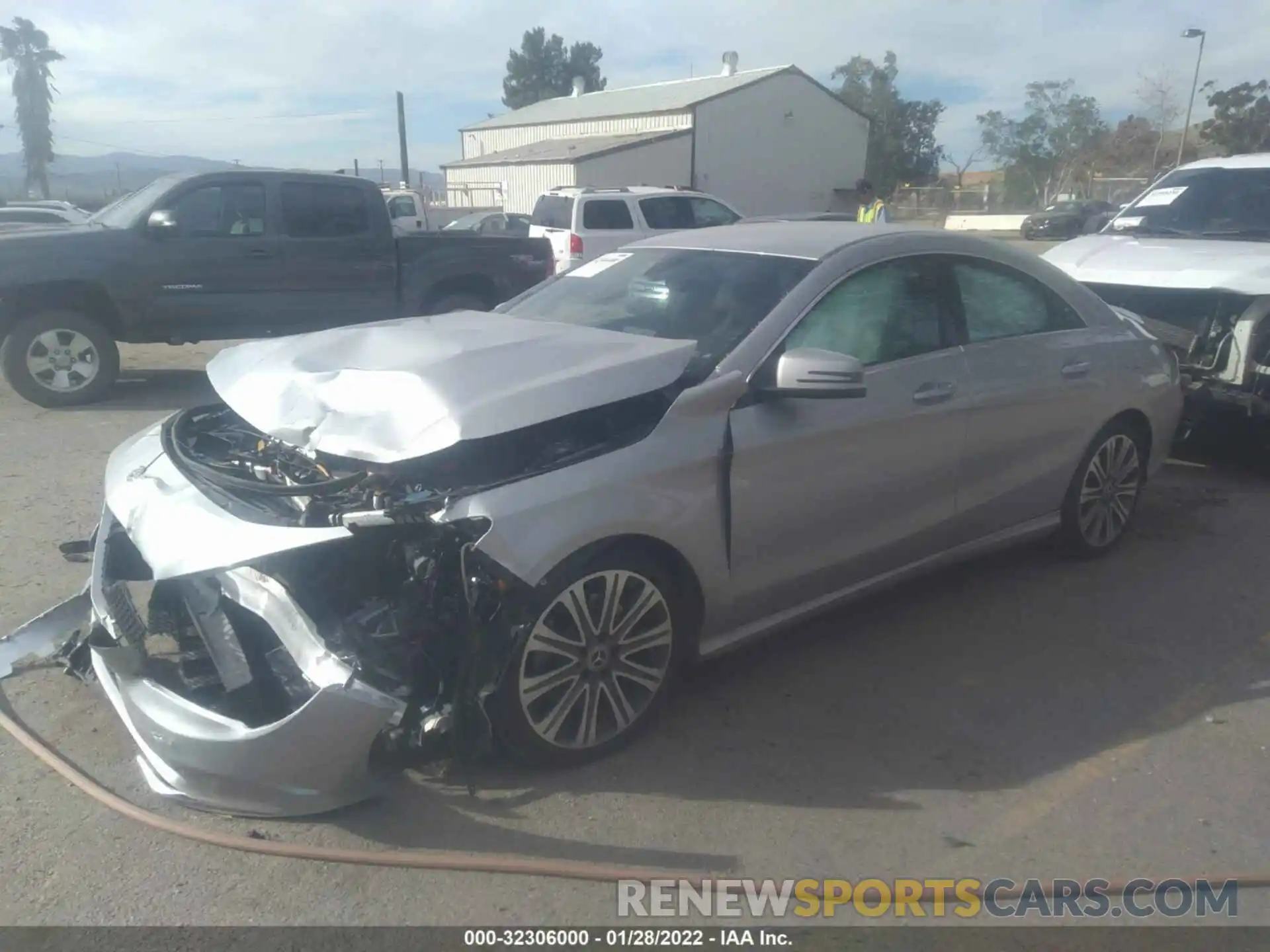 2 Photograph of a damaged car WDDSJ4EBXKN709215 MERCEDES-BENZ CLA 2019