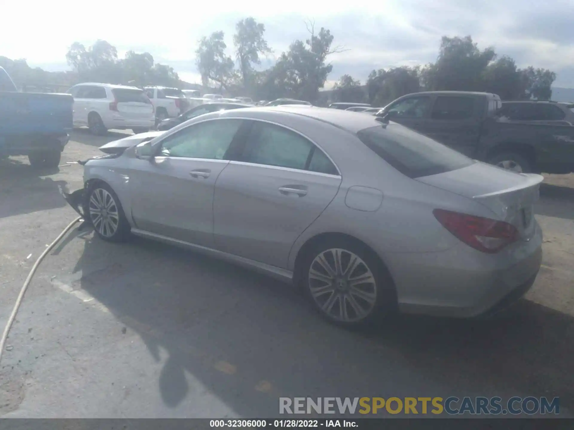 3 Photograph of a damaged car WDDSJ4EBXKN709215 MERCEDES-BENZ CLA 2019