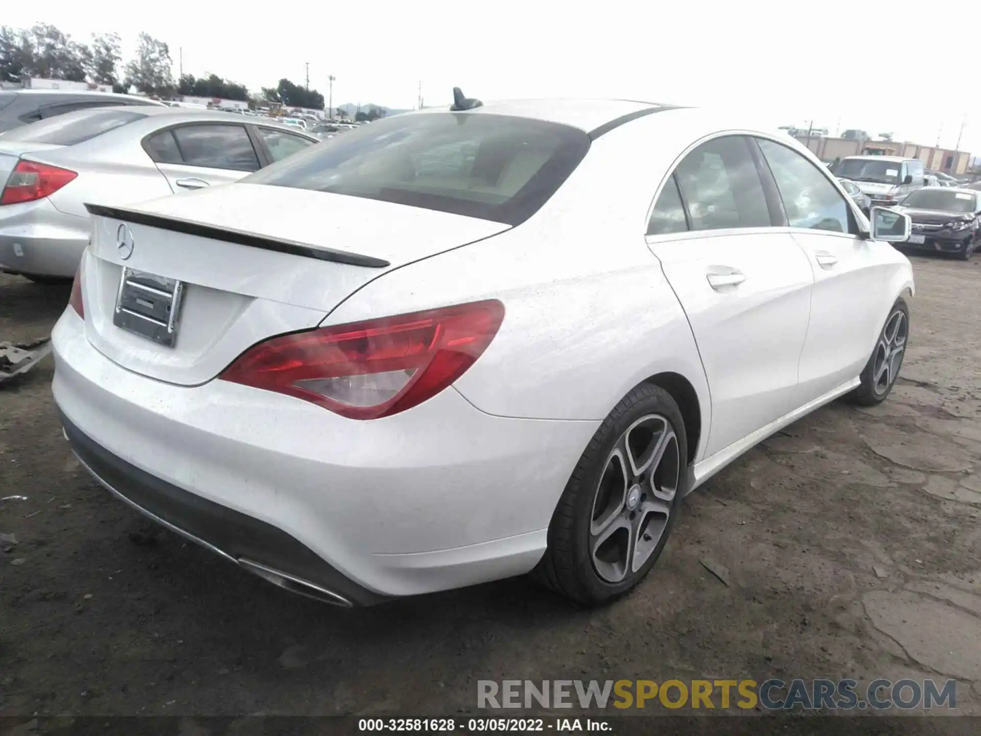 4 Photograph of a damaged car WDDSJ4EBXKN736320 MERCEDES-BENZ CLA 2019