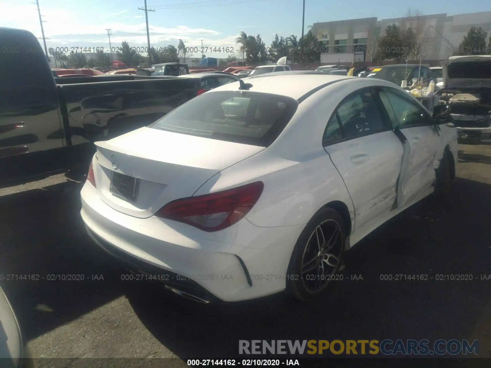 4 Photograph of a damaged car WDDSJ4EBXKN737144 MERCEDES-BENZ CLA 2019