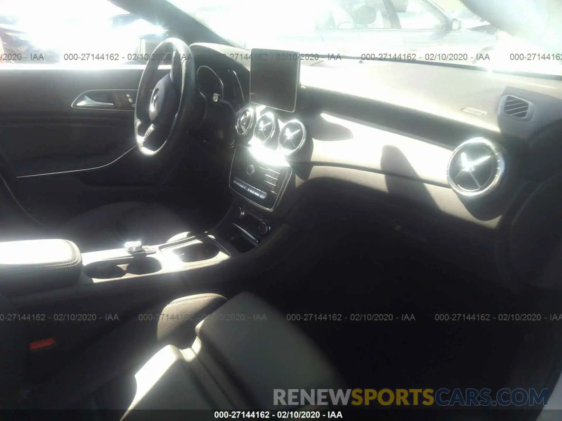 5 Photograph of a damaged car WDDSJ4EBXKN737144 MERCEDES-BENZ CLA 2019