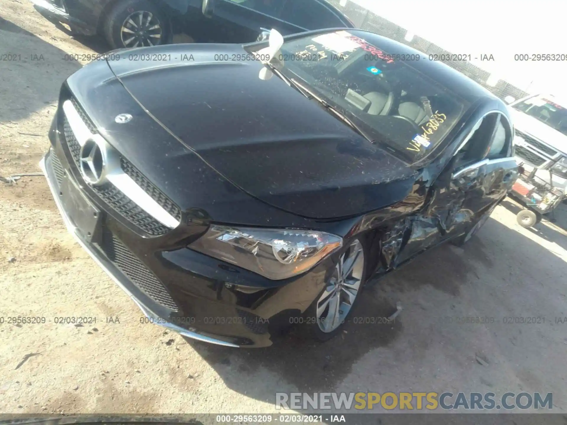 2 Photograph of a damaged car WDDSJ4EBXKN768085 MERCEDES-BENZ CLA 2019