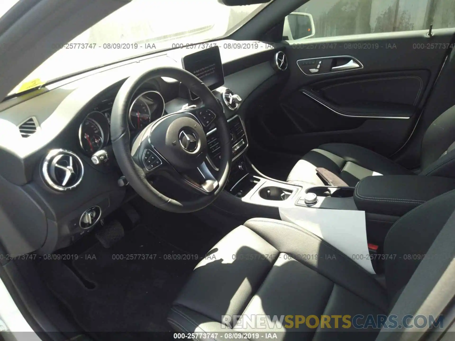 5 Photograph of a damaged car WDDSJ4EBXKN769186 MERCEDES-BENZ CLA 2019