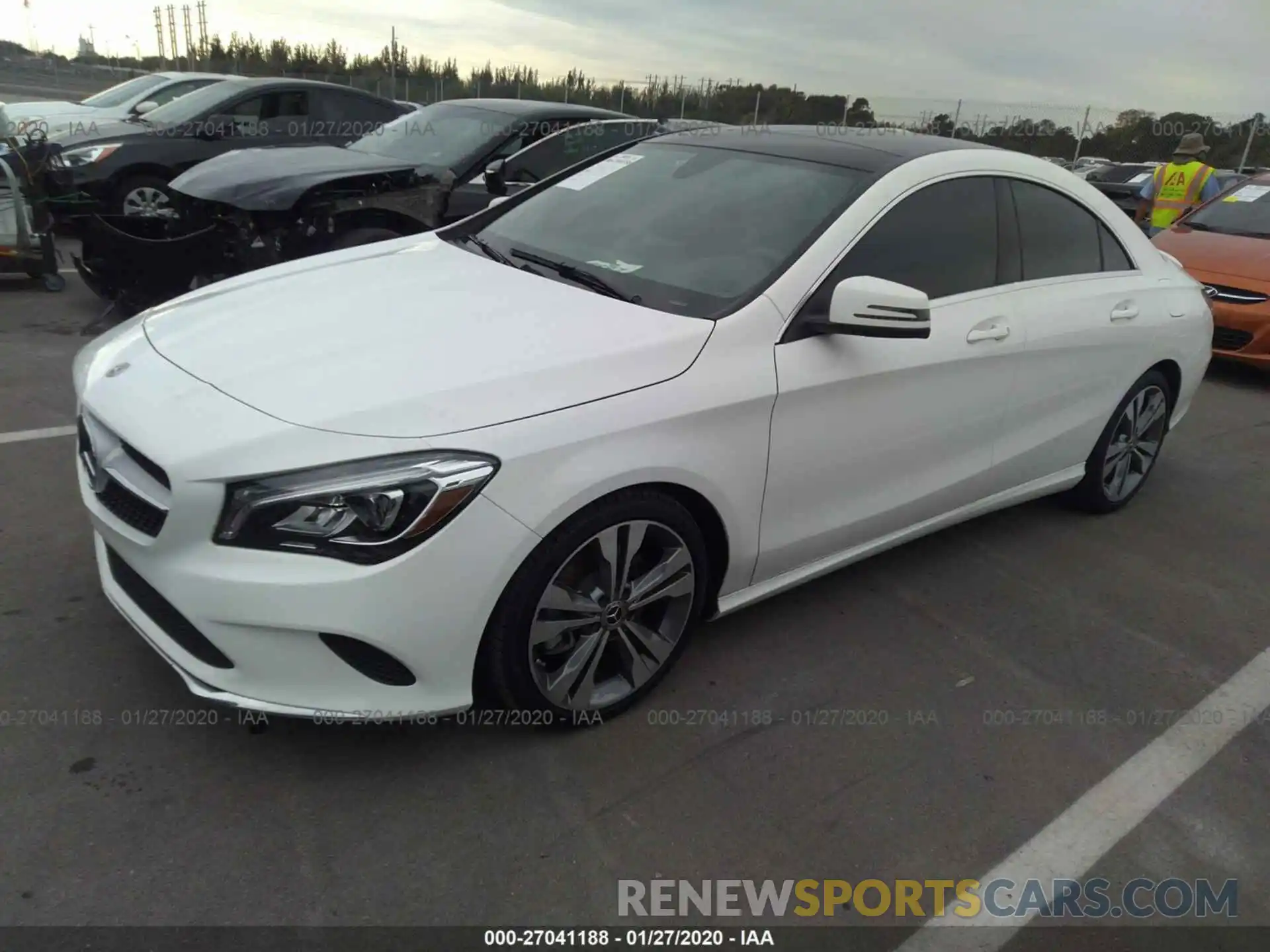 2 Photograph of a damaged car WDDSJ4EBXKN772847 MERCEDES-BENZ CLA 2019