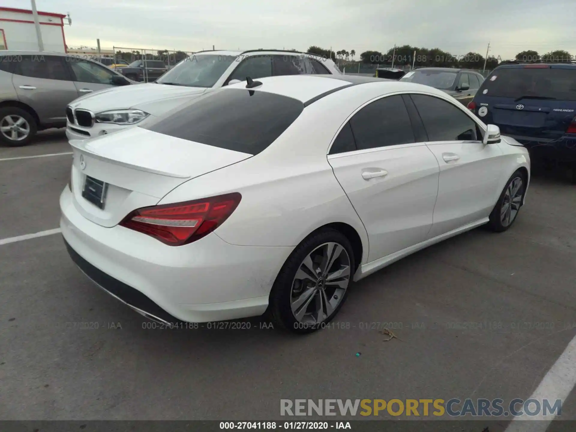 4 Photograph of a damaged car WDDSJ4EBXKN772847 MERCEDES-BENZ CLA 2019