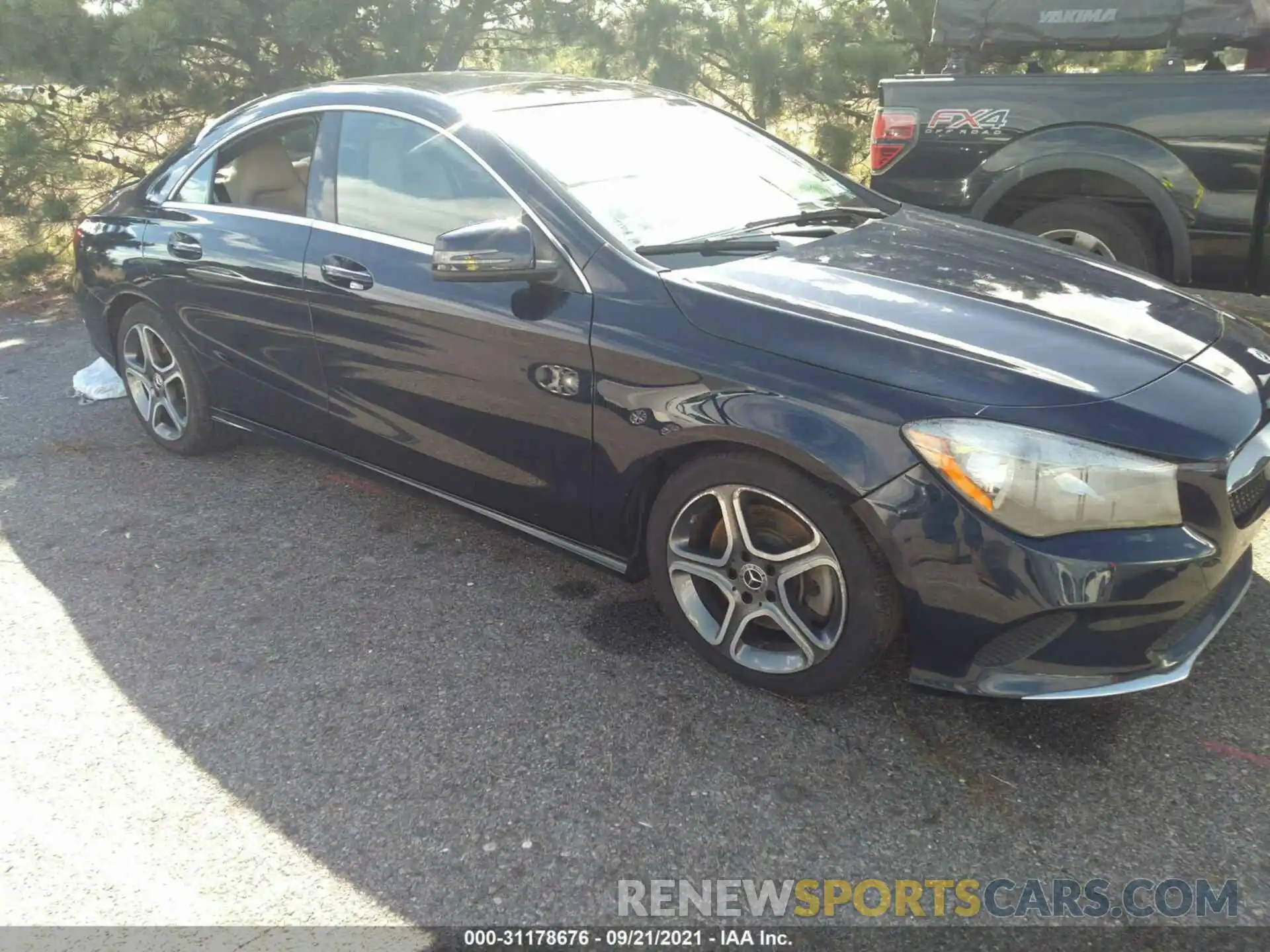 1 Photograph of a damaged car WDDSJ4GB1KN720049 MERCEDES-BENZ CLA 2019