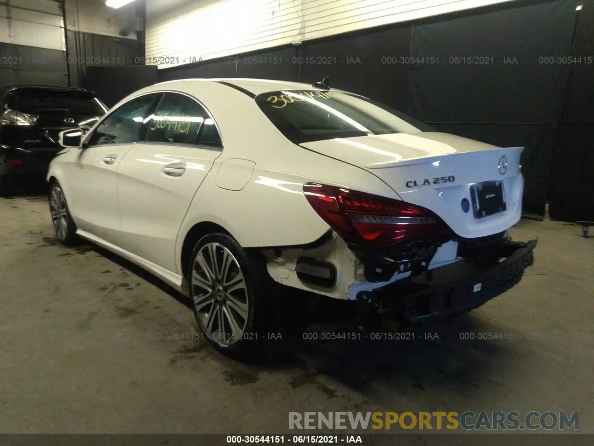 3 Photograph of a damaged car WDDSJ4GB1KN723310 MERCEDES-BENZ CLA 2019