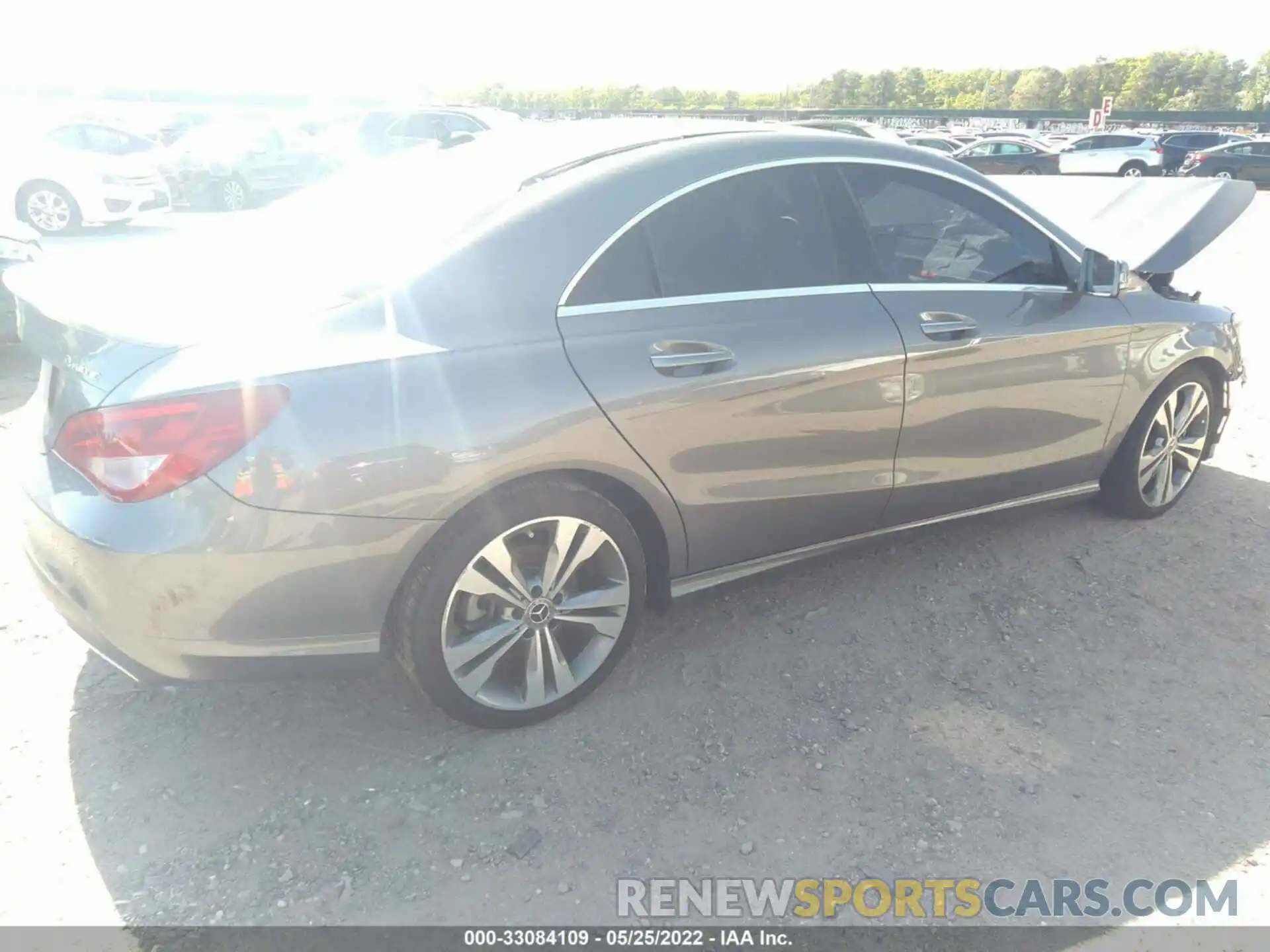 4 Photograph of a damaged car WDDSJ4GB4KN719946 MERCEDES-BENZ CLA 2019