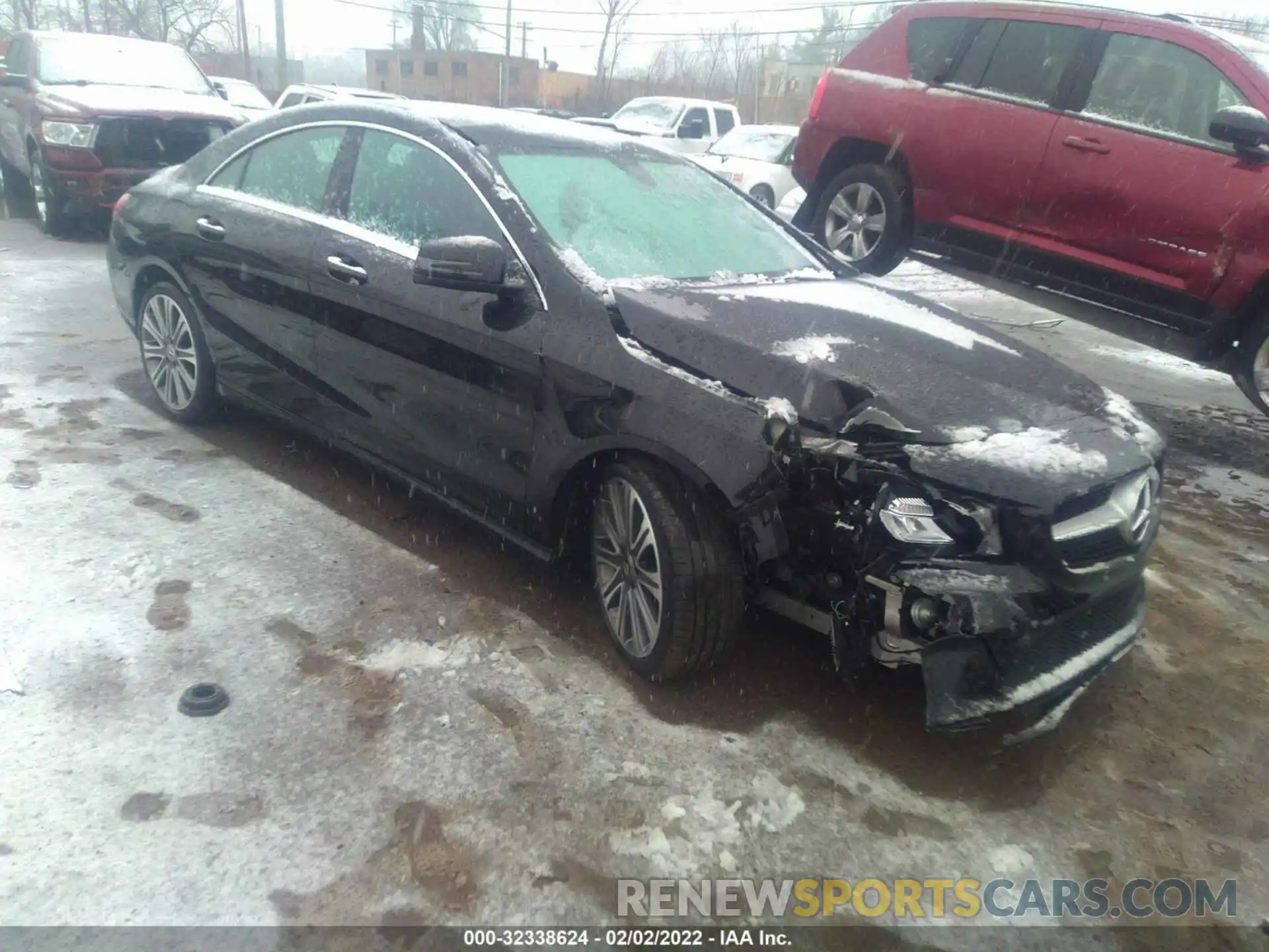 1 Photograph of a damaged car WDDSJ4GB4KN724998 MERCEDES-BENZ CLA 2019