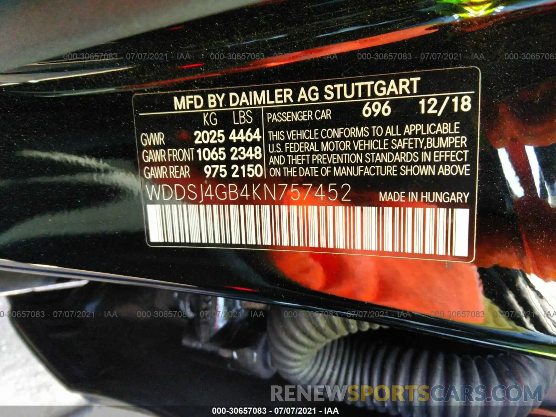 9 Photograph of a damaged car WDDSJ4GB4KN757452 MERCEDES-BENZ CLA 2019