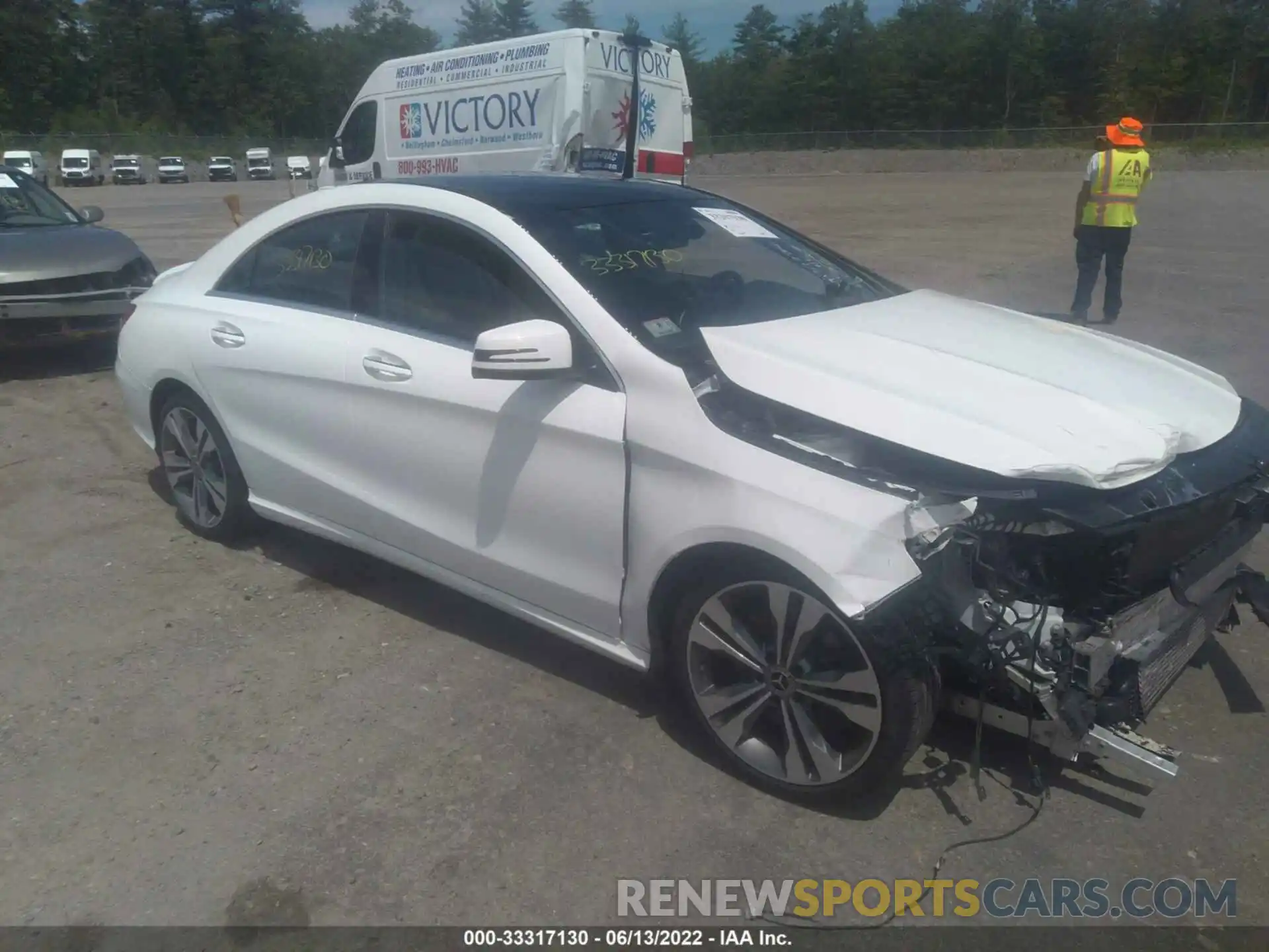 1 Photograph of a damaged car WDDSJ4GB5KN726923 MERCEDES-BENZ CLA 2019