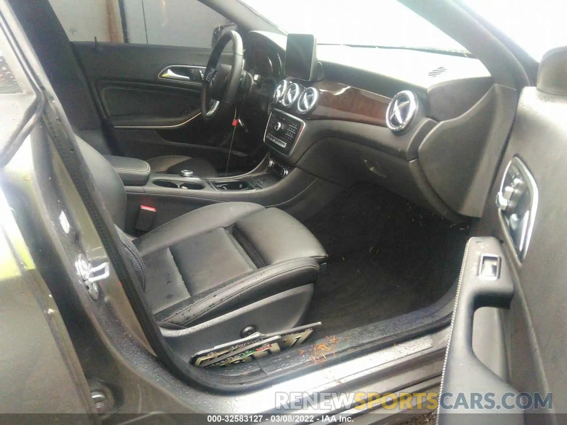 5 Фотография поврежденного автомобиля WDDSJ4GB5KN757699 MERCEDES-BENZ CLA 2019