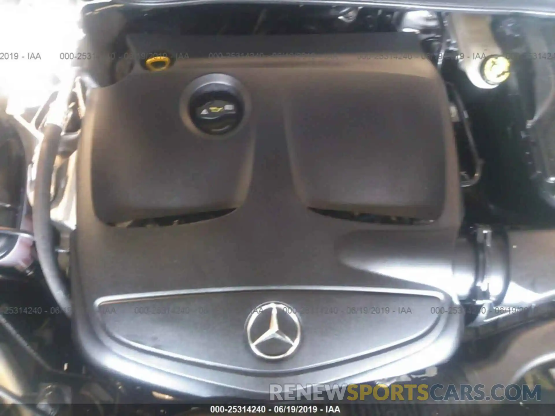 10 Photograph of a damaged car WDDSJ4GB6KN723352 MERCEDES-BENZ CLA 2019